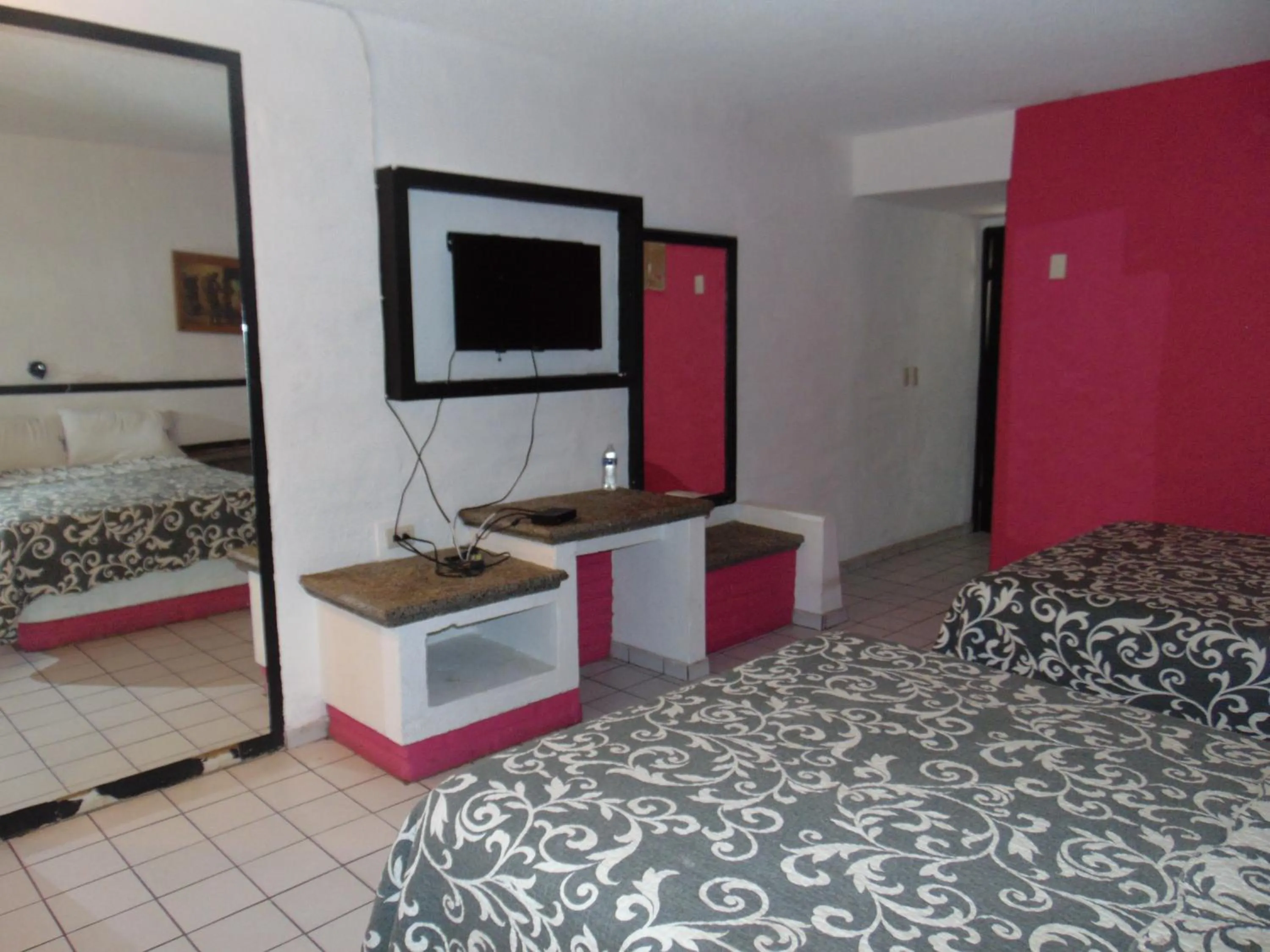 Bed in Hotel El Rancho