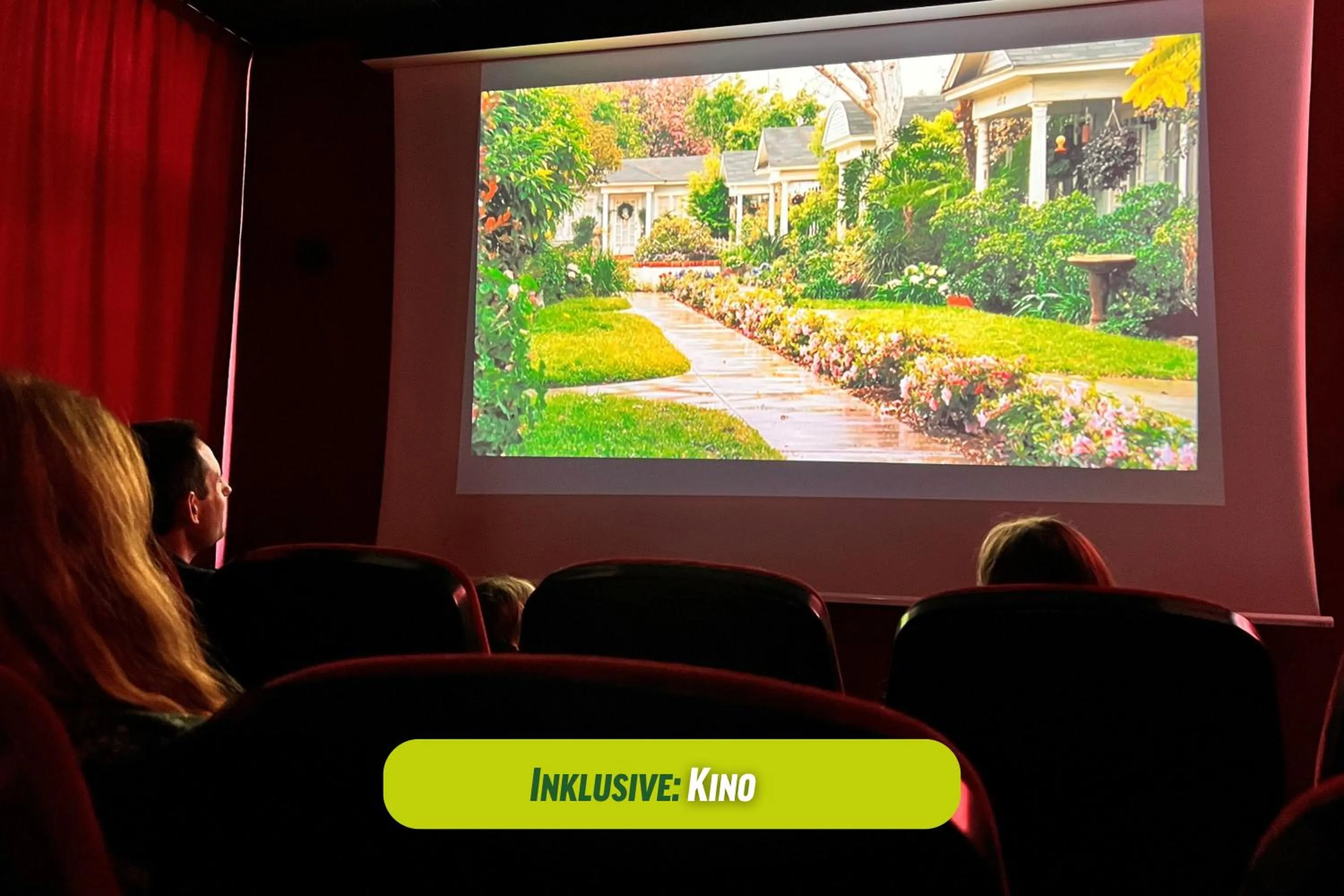 Communal lounge/ TV room in AHORN Panorama Hotel Oberhof
