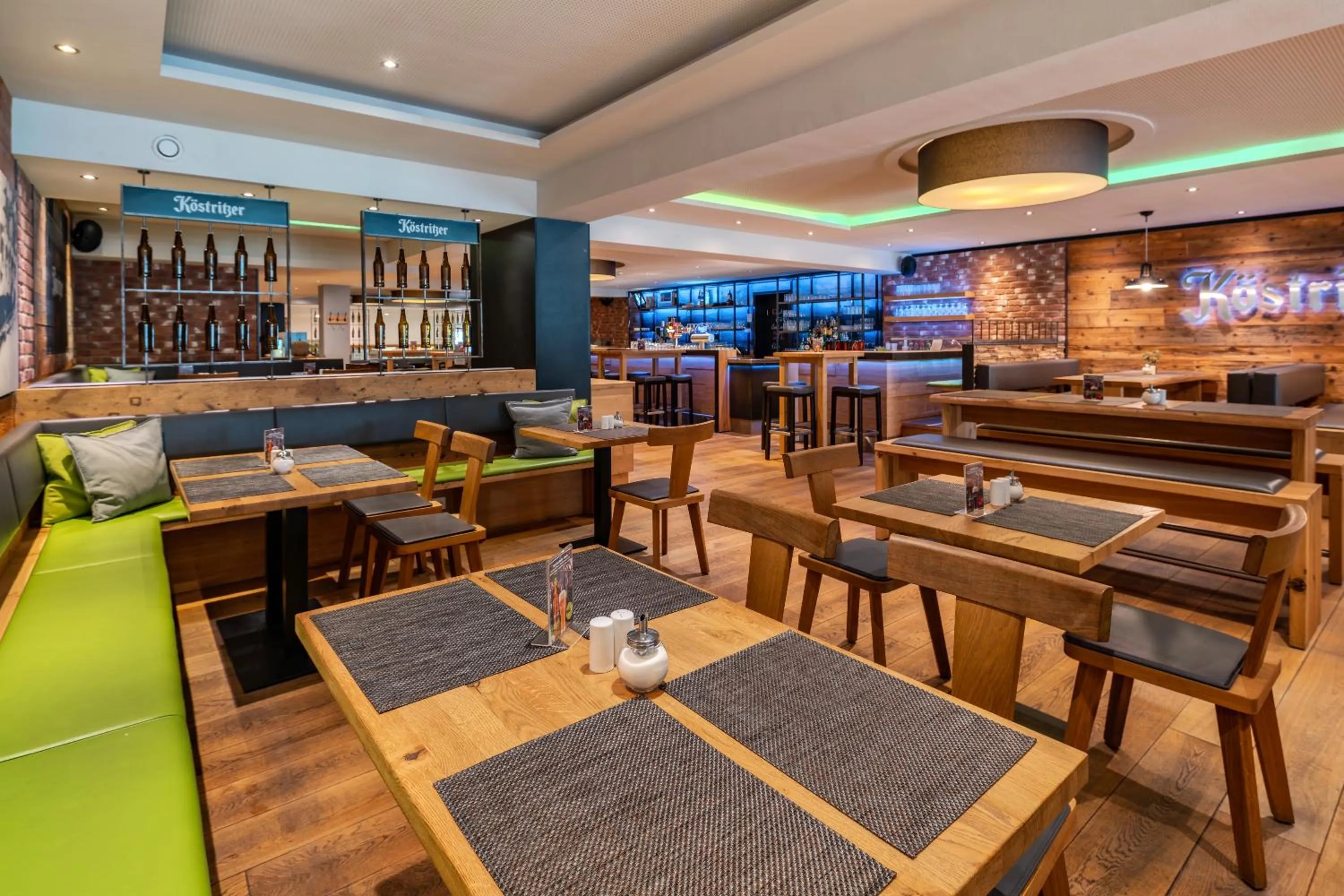 Restaurant/places to eat in AHORN Panorama Hotel Oberhof