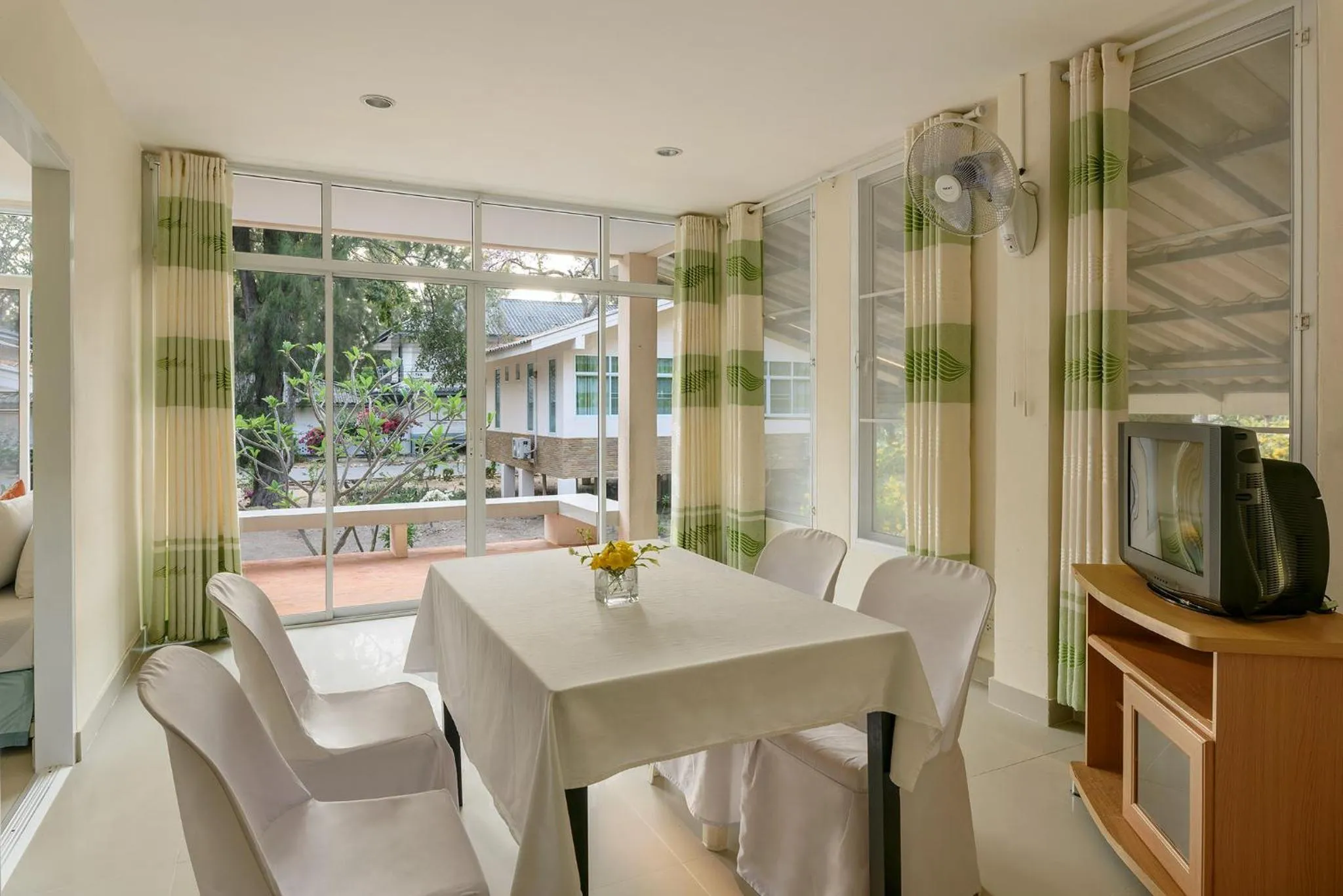 Dining area in Seapine Recreation Centre - SHA Extra Plus Certified