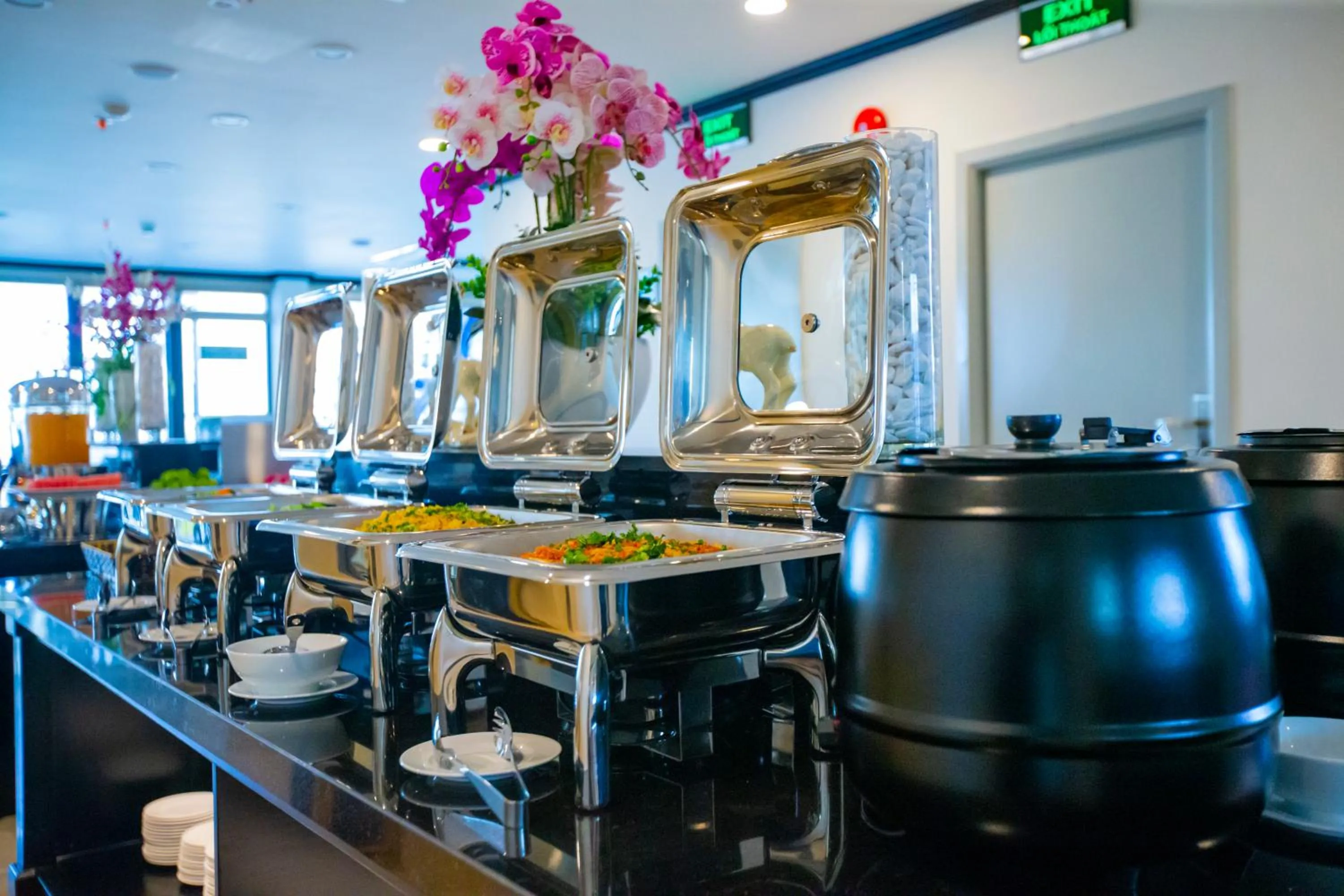 Restaurant/places to eat in Pharaoh Boutique Hotel Danang