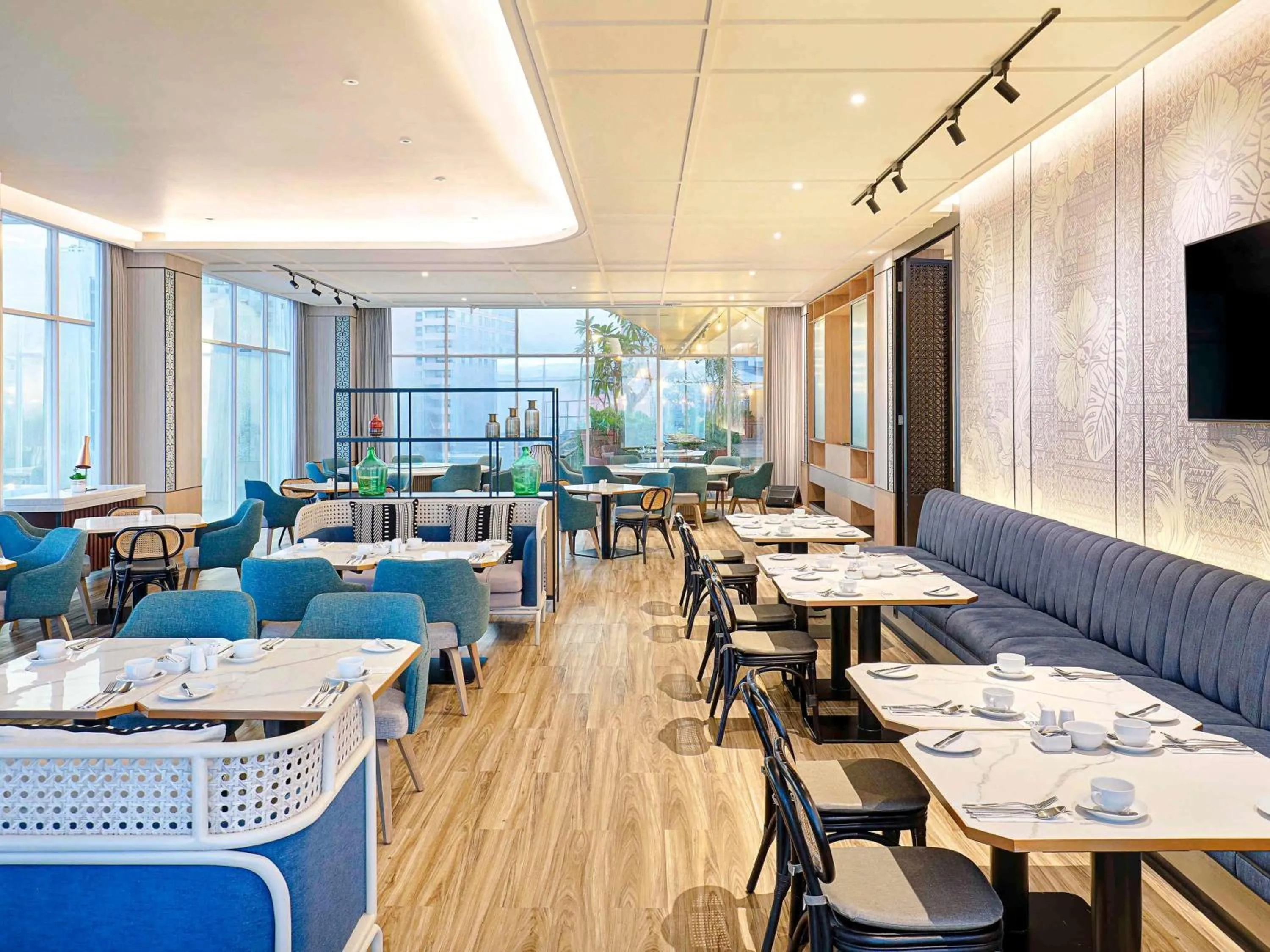 Restaurant/places to eat in Mercure Samarinda