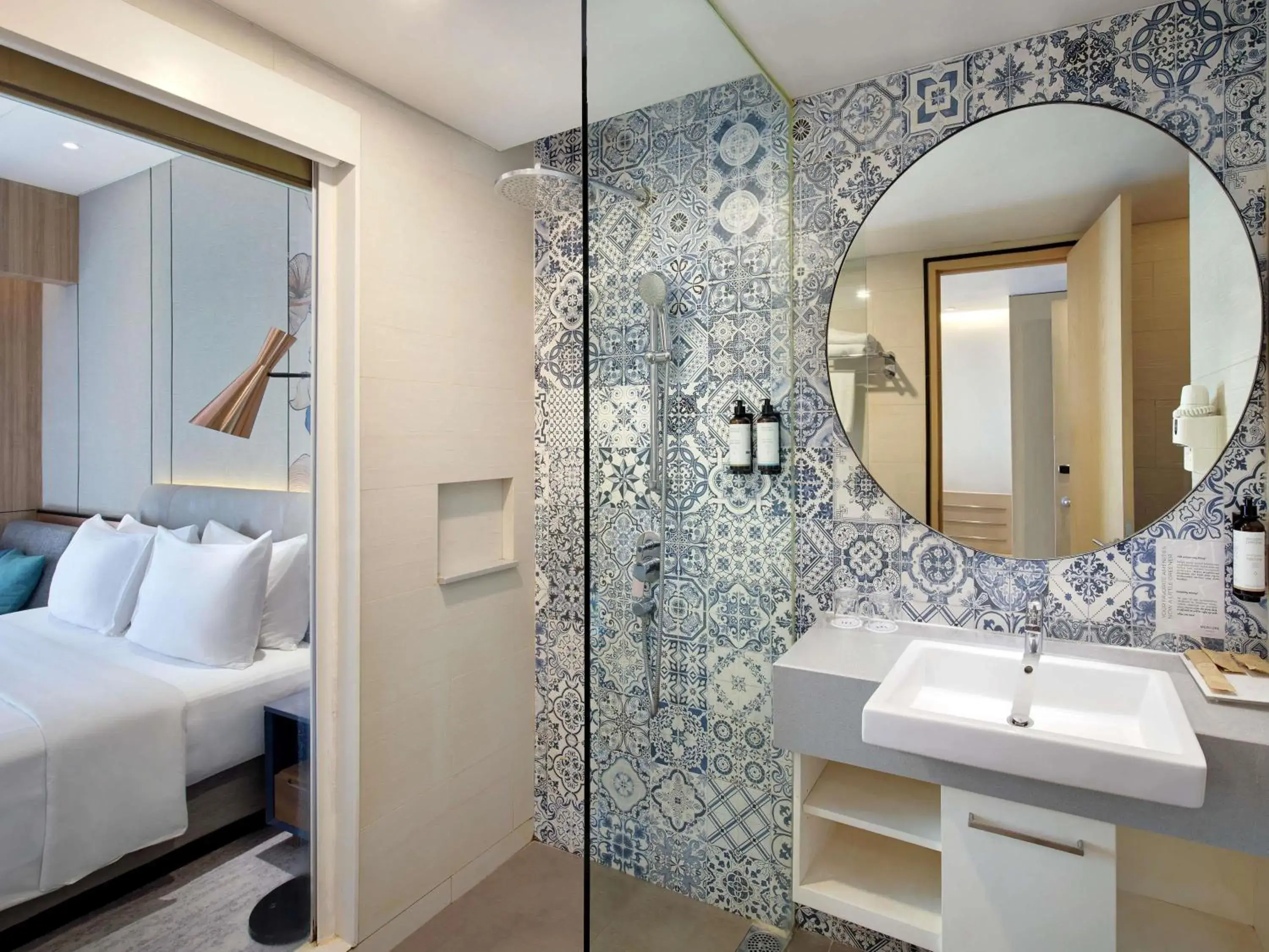 Superior King Room in Mercure Samarinda Superior King Room in Mercure Samarinda