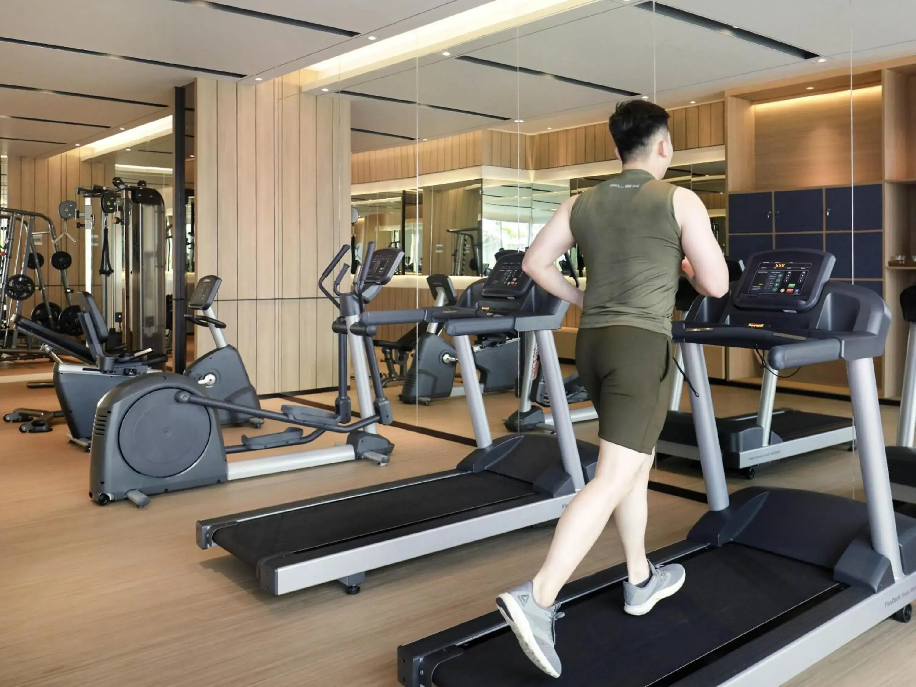 Fitness centre/facilities in Mercure Samarinda Fitness centre/facilities in Mercure Samarinda