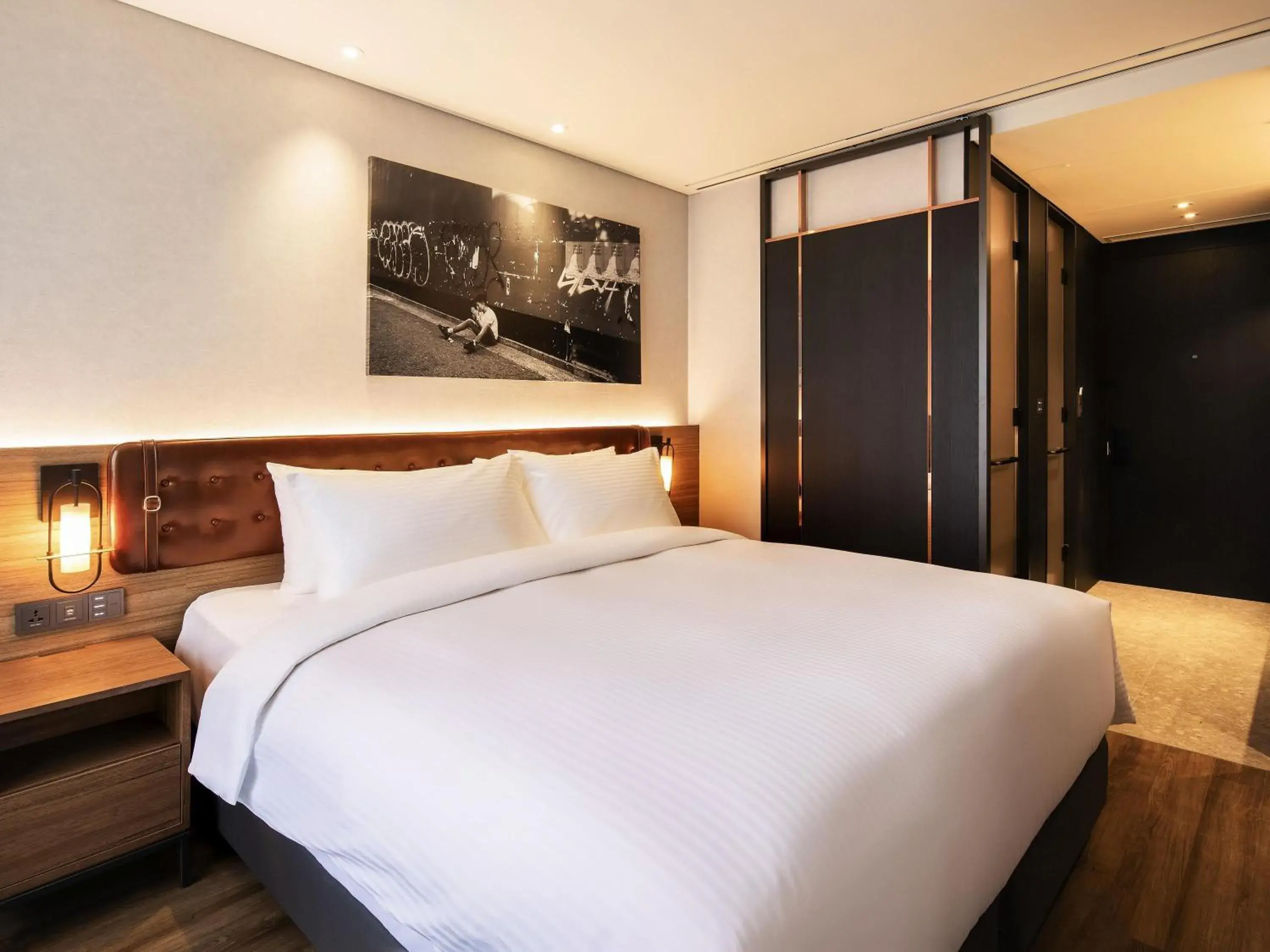 Bedroom, Bed in Mercure Ambassador Seoul Hongdae Bedroom, Bed in Mercure Ambassador Seoul Hongdae