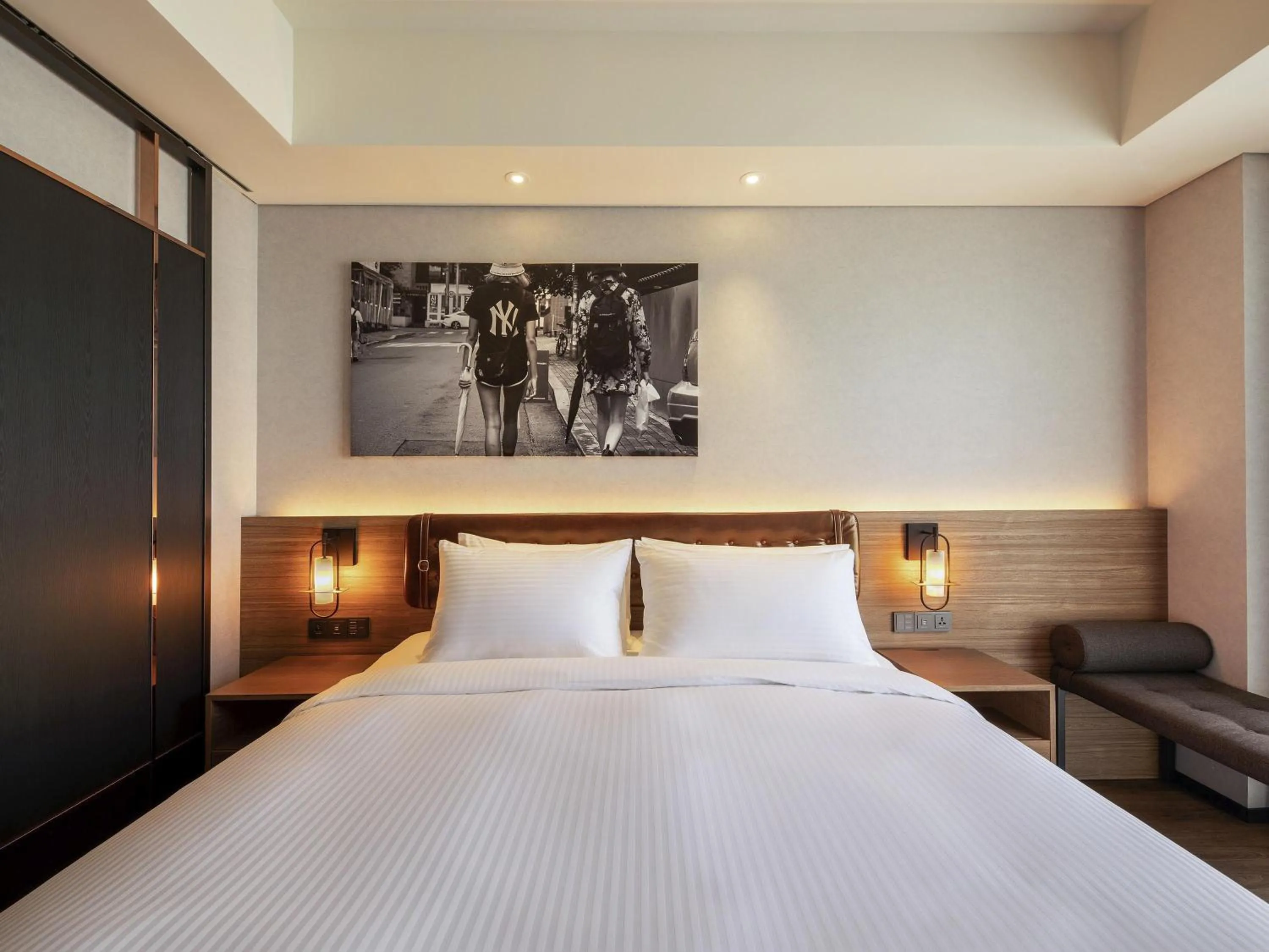 Bedroom, Bed in Mercure Ambassador Seoul Hongdae