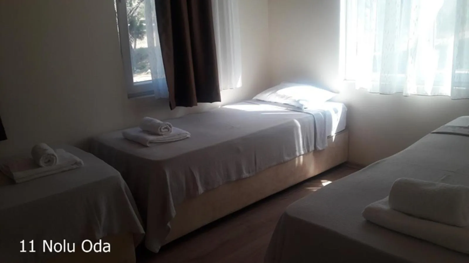 Photo of the whole room, Bed in Çamlaraltıpansiyon