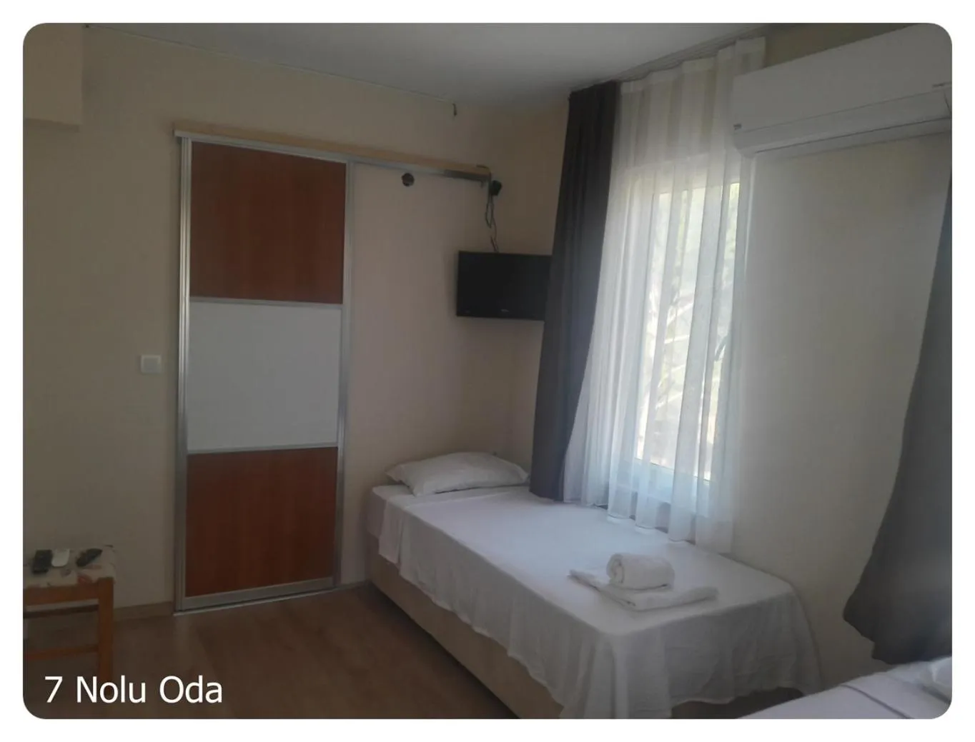 Photo of the whole room, Bed in Çamlaraltıpansiyon