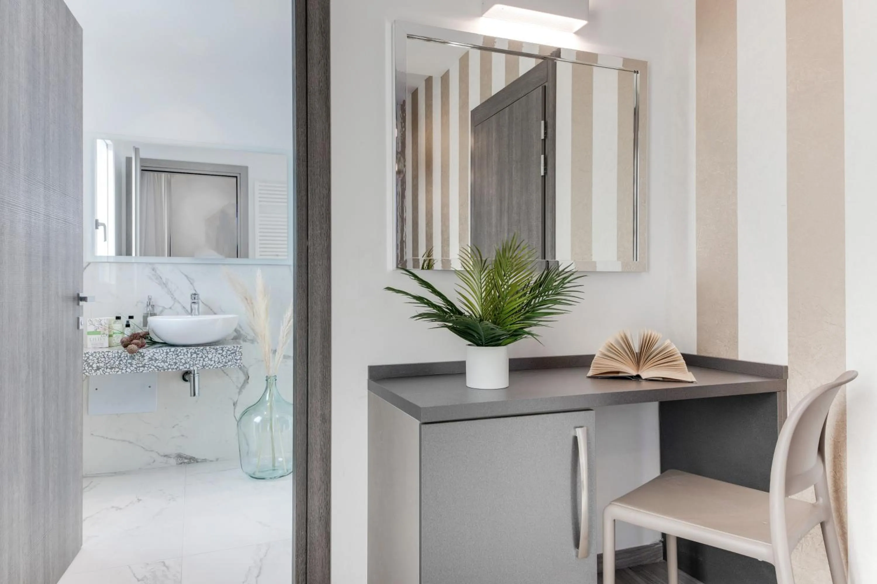 Bathroom in Romagna Suite Hotel