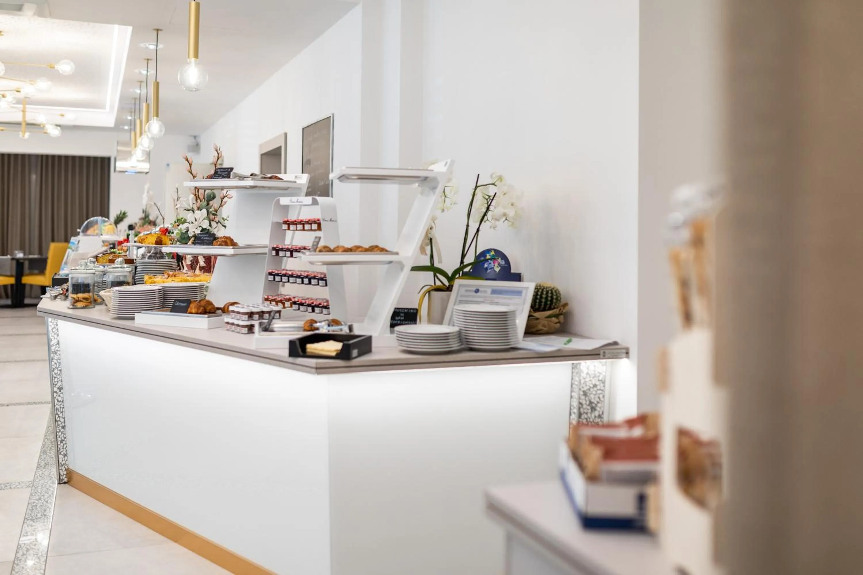 Breakfast in Romagna Suite Hotel