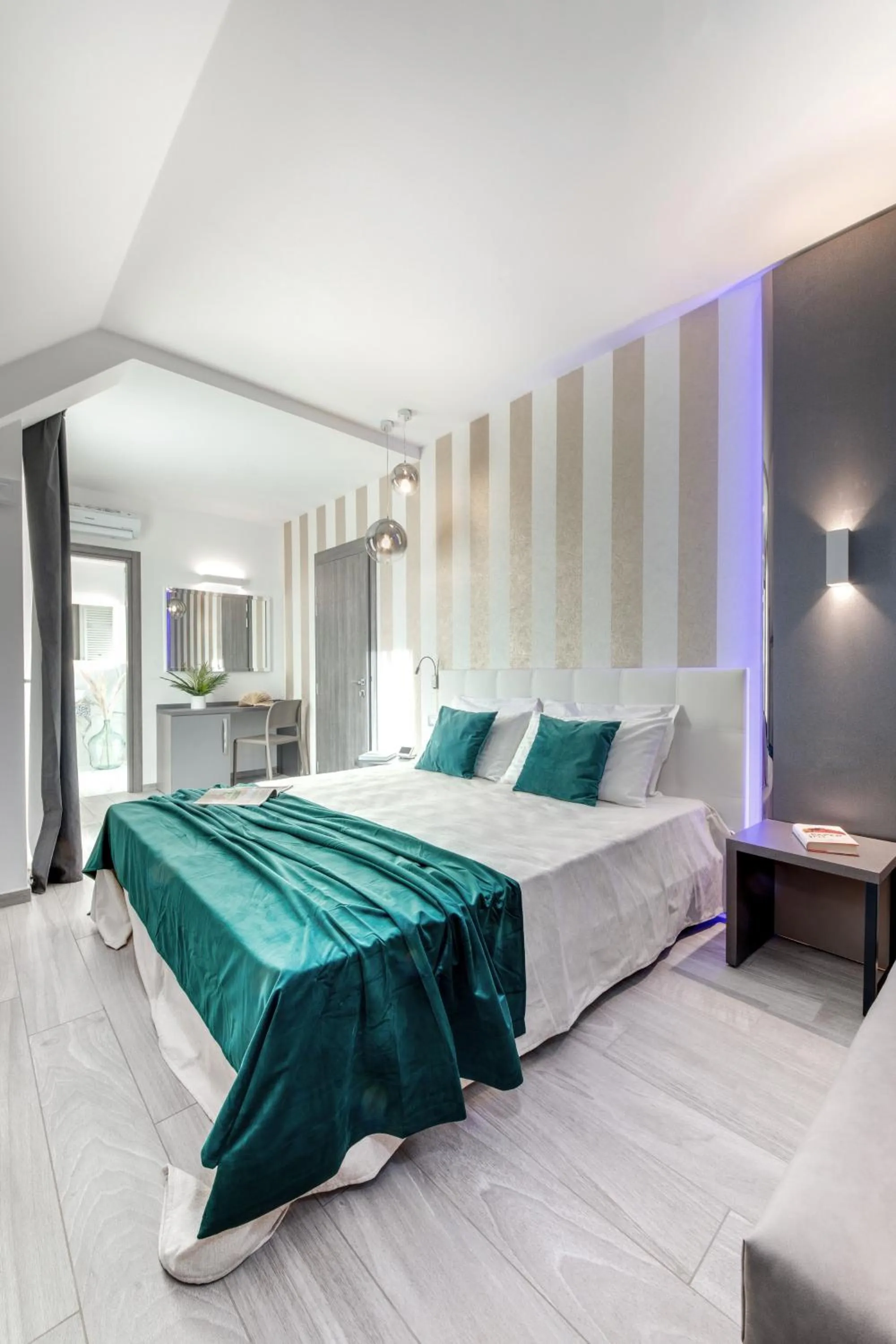 Bedroom, Bed in Romagna Suite Hotel