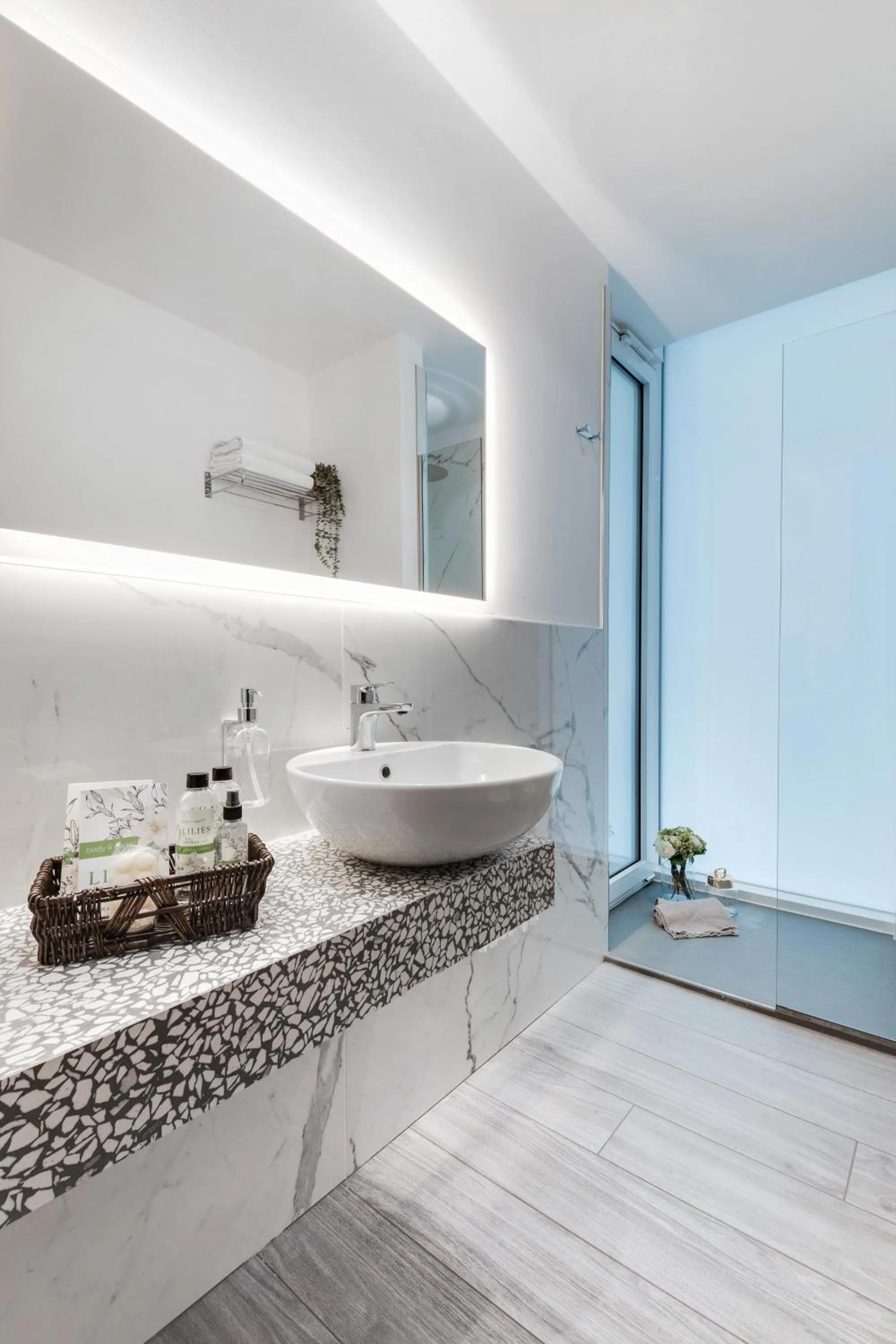 Bathroom in Romagna Suite Hotel