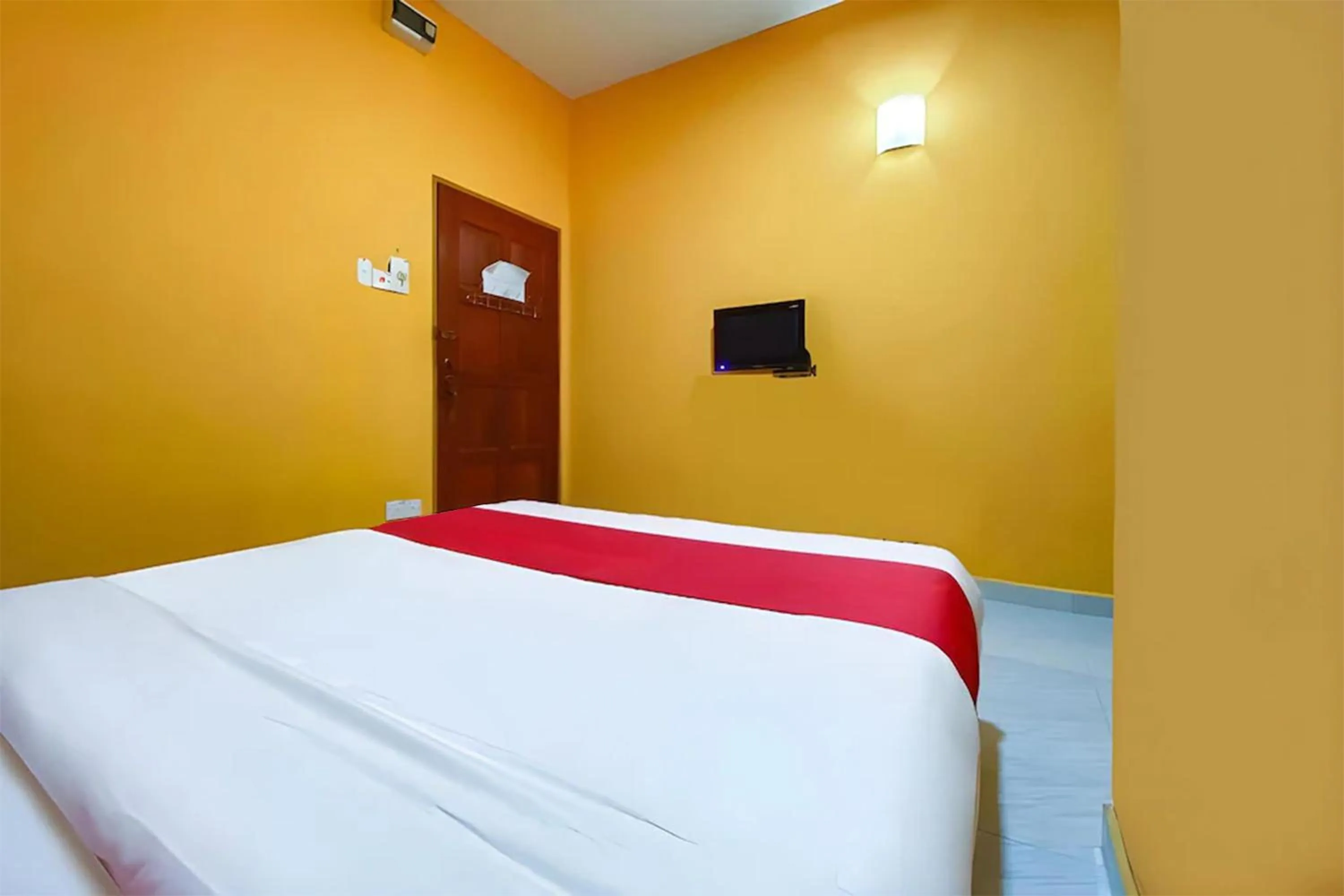 Bed in Coop Hotel Kangar