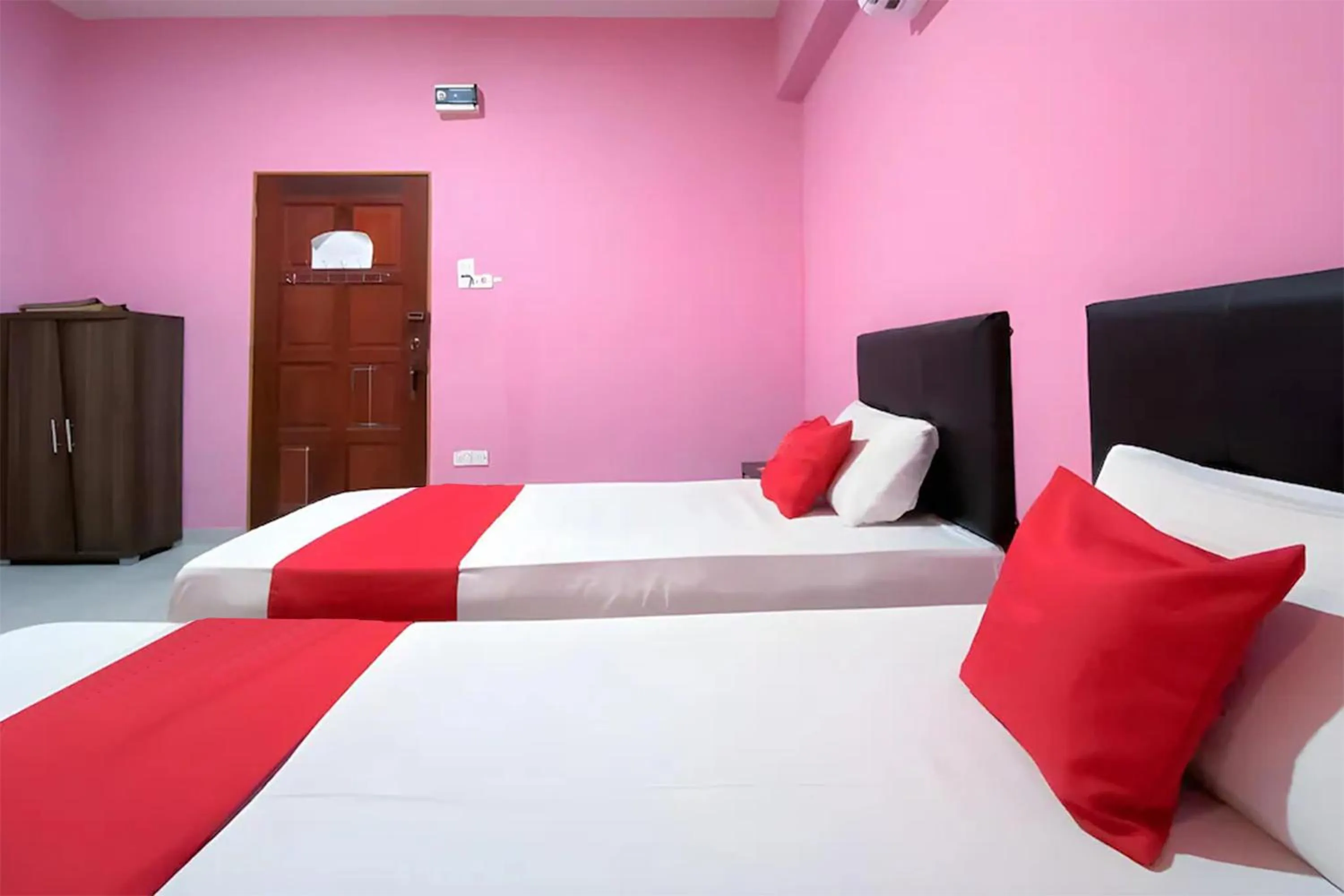 Bed in Coop Hotel Kangar