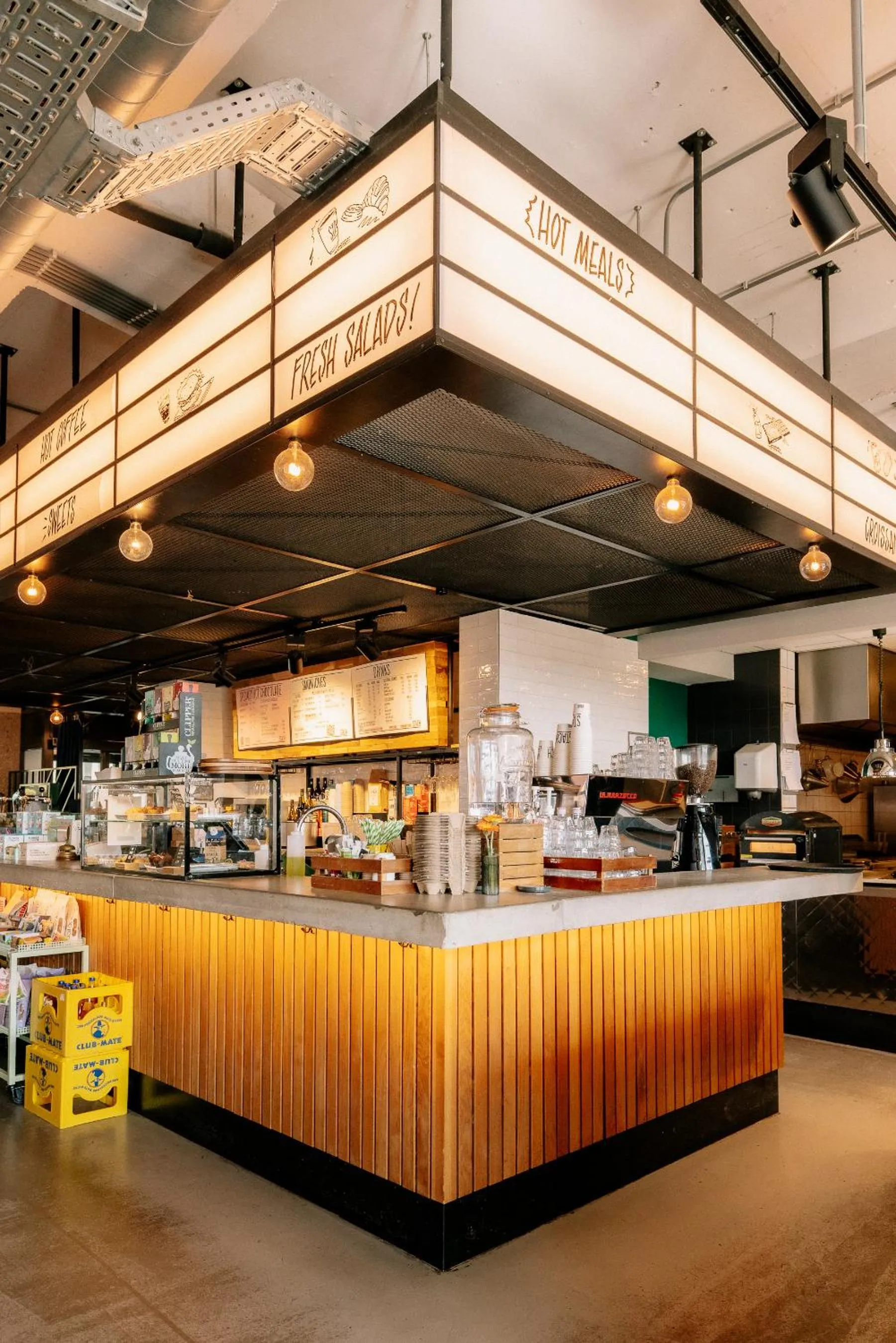 Restaurant/places to eat in The Social Hub Amsterdam West 4 star