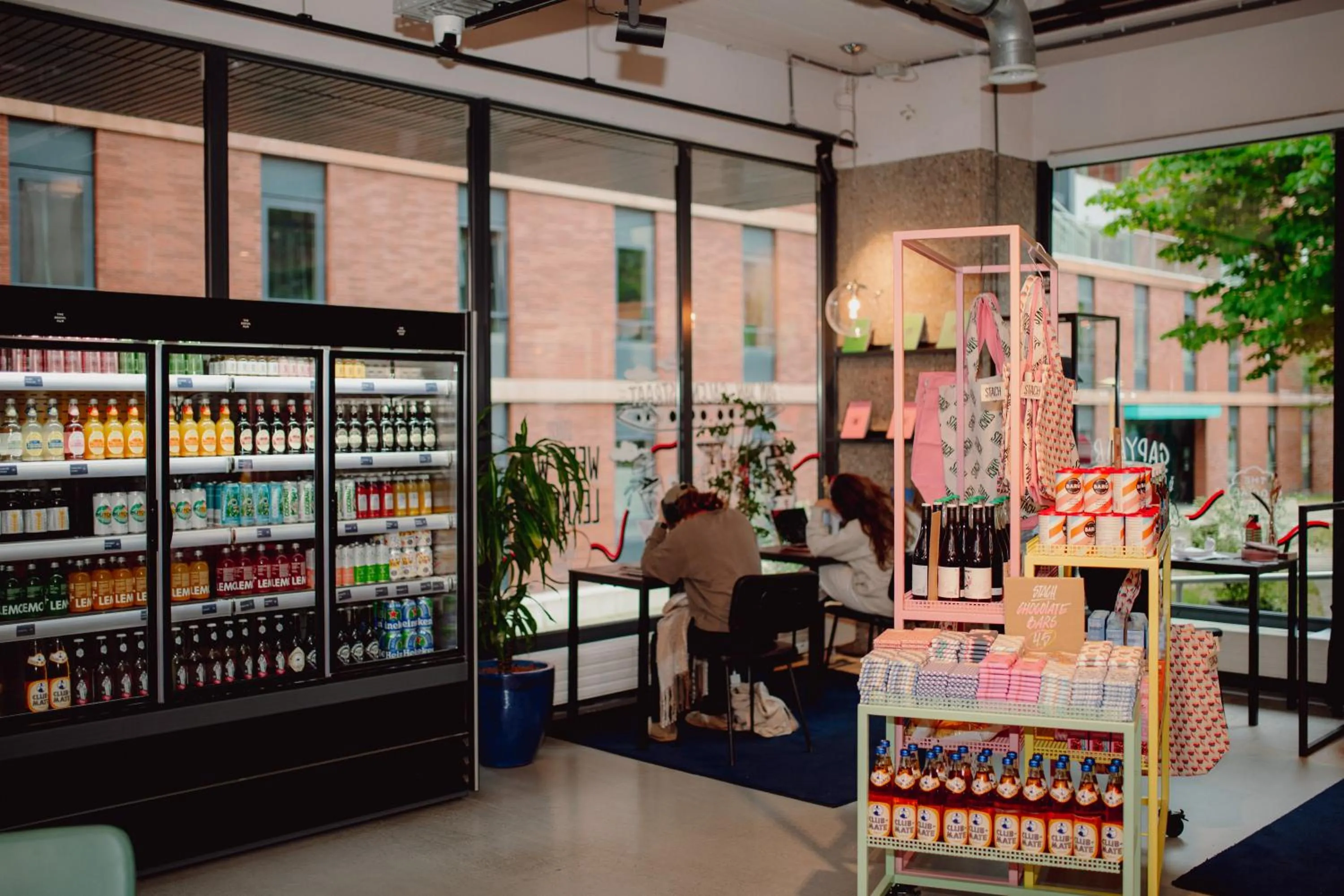 Lounge or bar in The Social Hub Amsterdam West 4 star