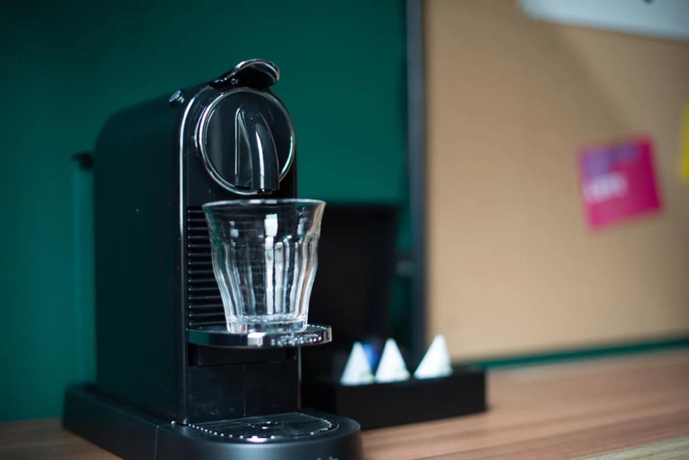 Coffee/tea facilities in The Social Hub Amsterdam West 4 star