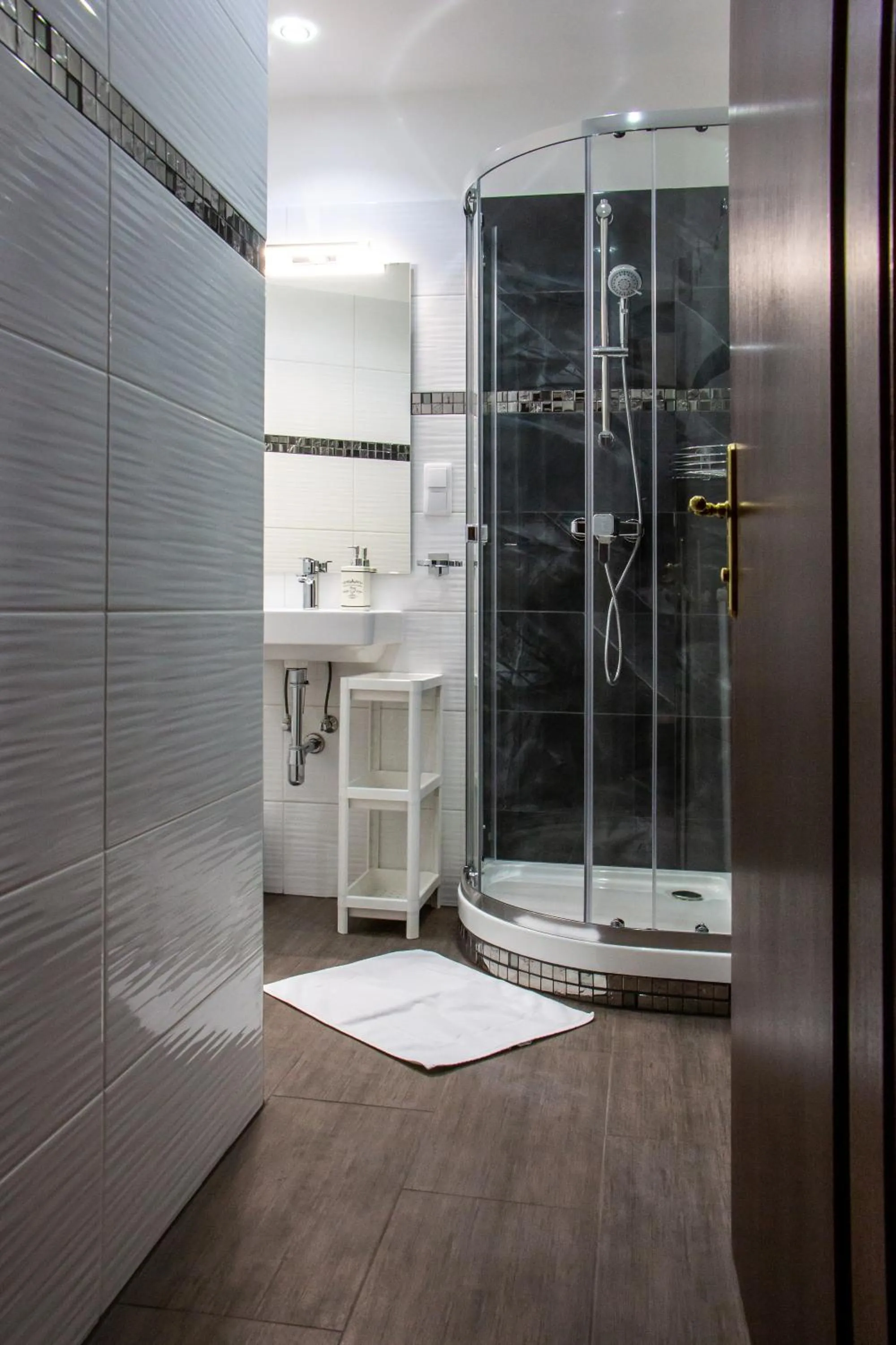 Bathroom in Vienna Boutique - Premium Hostel