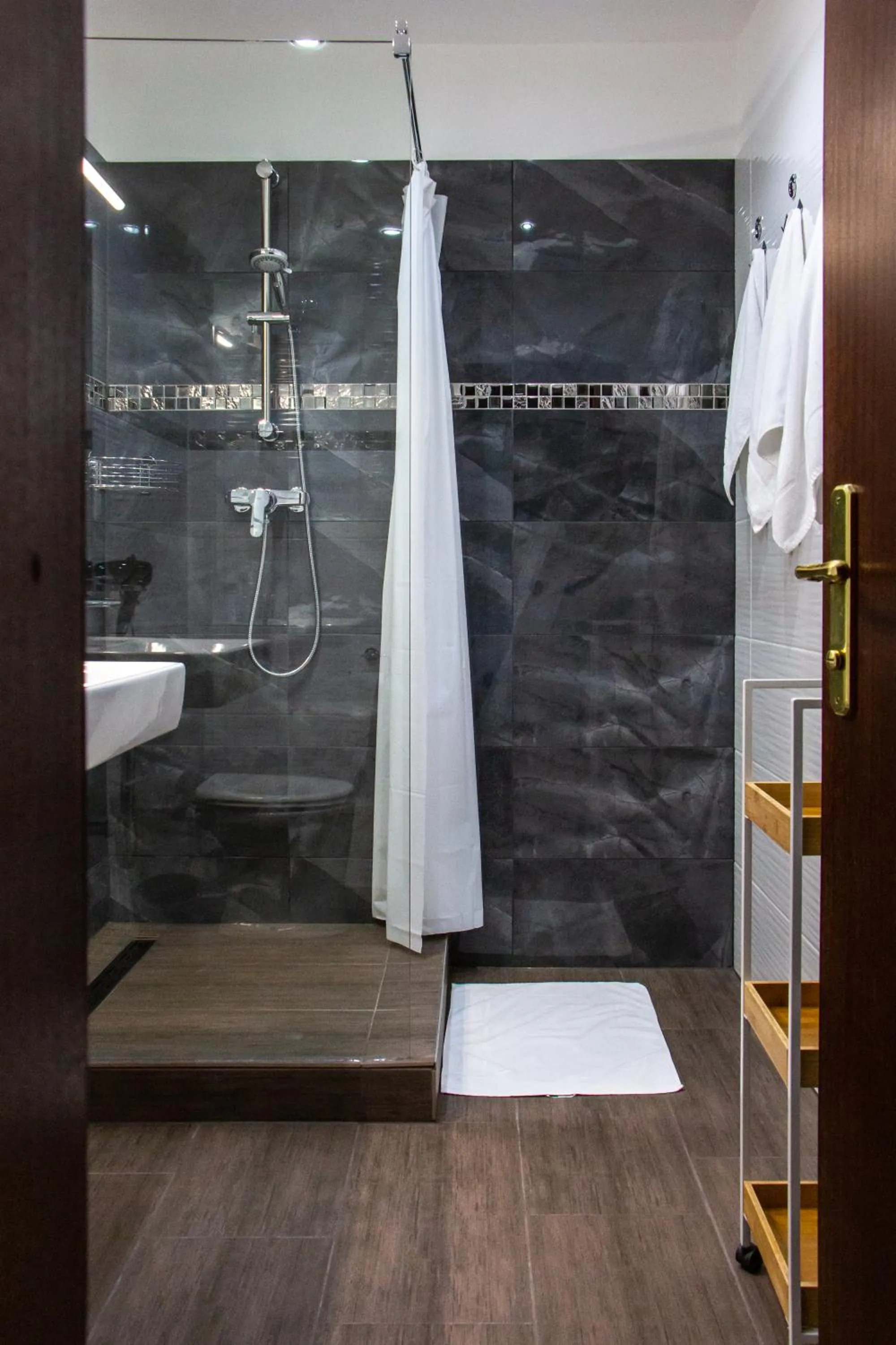 Bathroom in Vienna Boutique - Premium Hostel