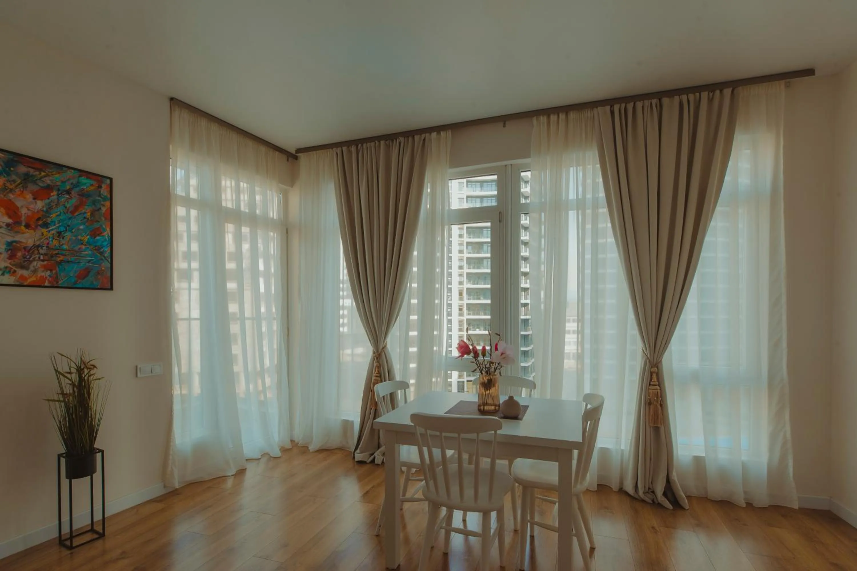 Deluxe Suite in White Sails Residential Hotel