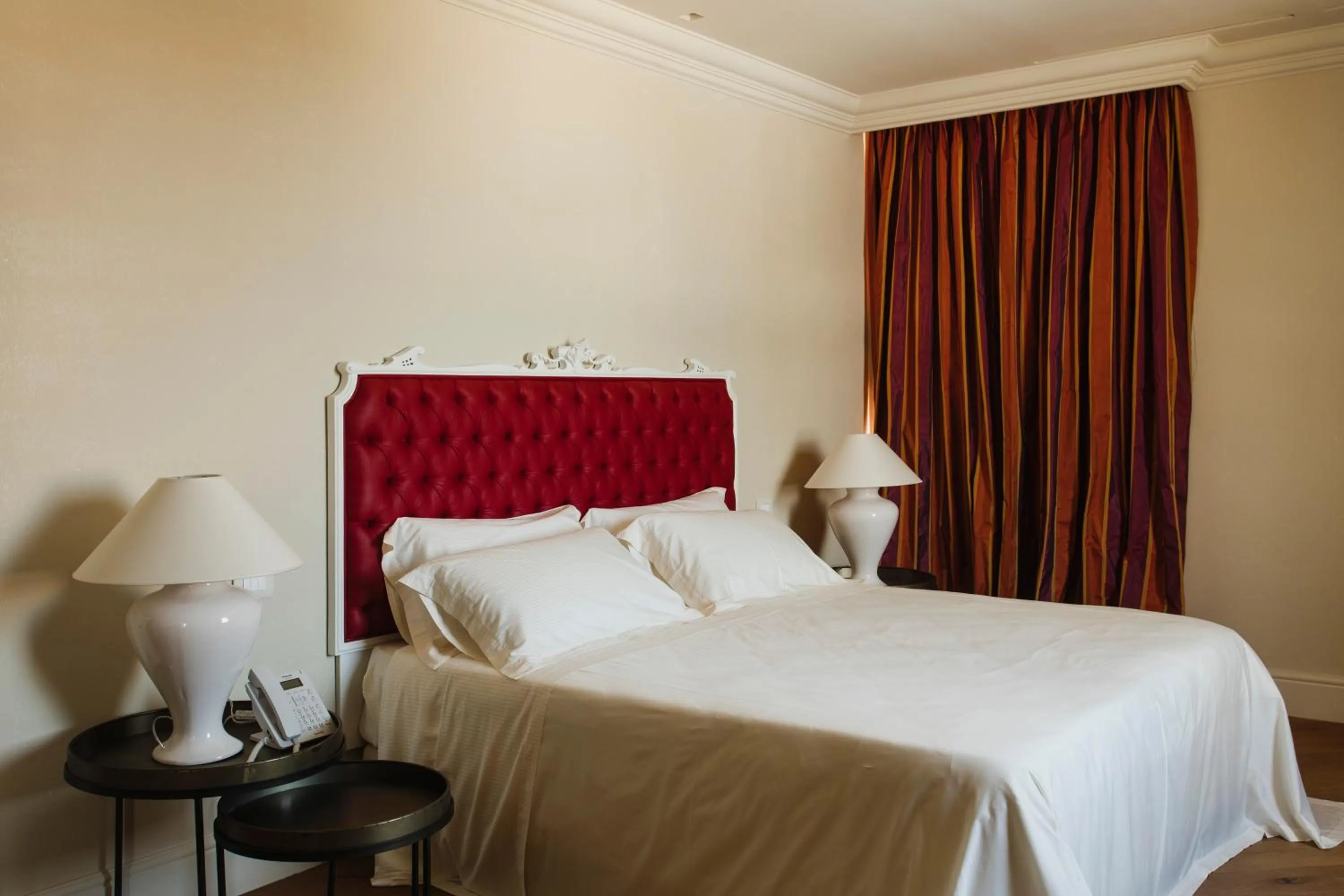 Bed in Alvino Relais Mulino Contemporaneo