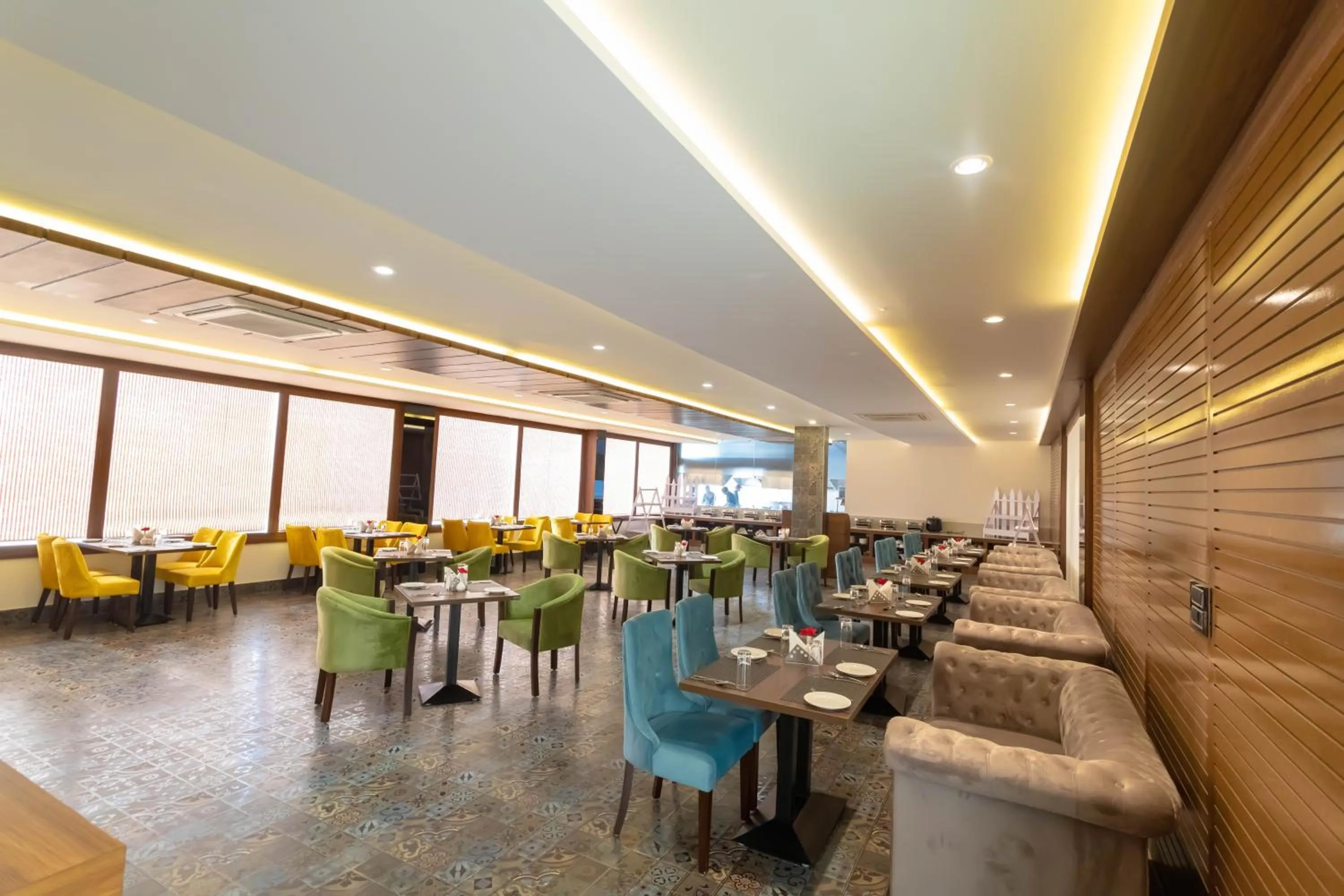 Restaurant/places to eat in VIVANA