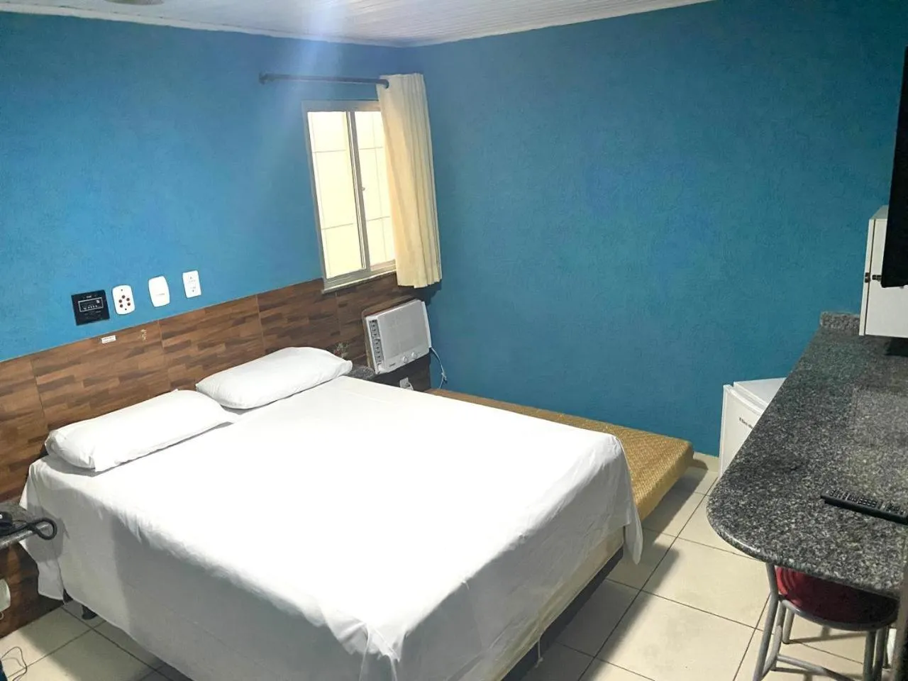 Bedroom, Bed in Hotel Atlanta - Salvador - BA