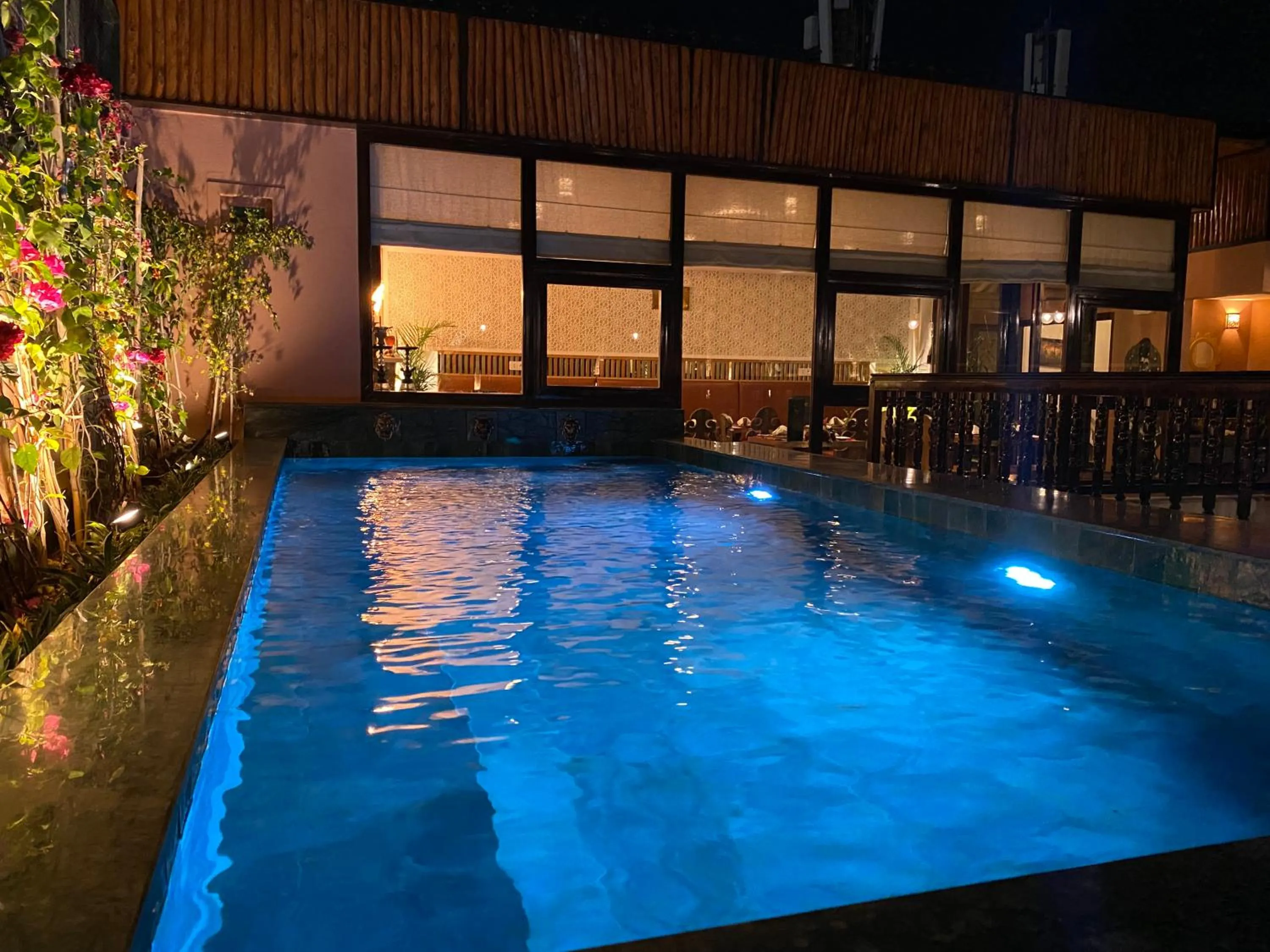 Swimming pool in Riad Wazani Square & SPA