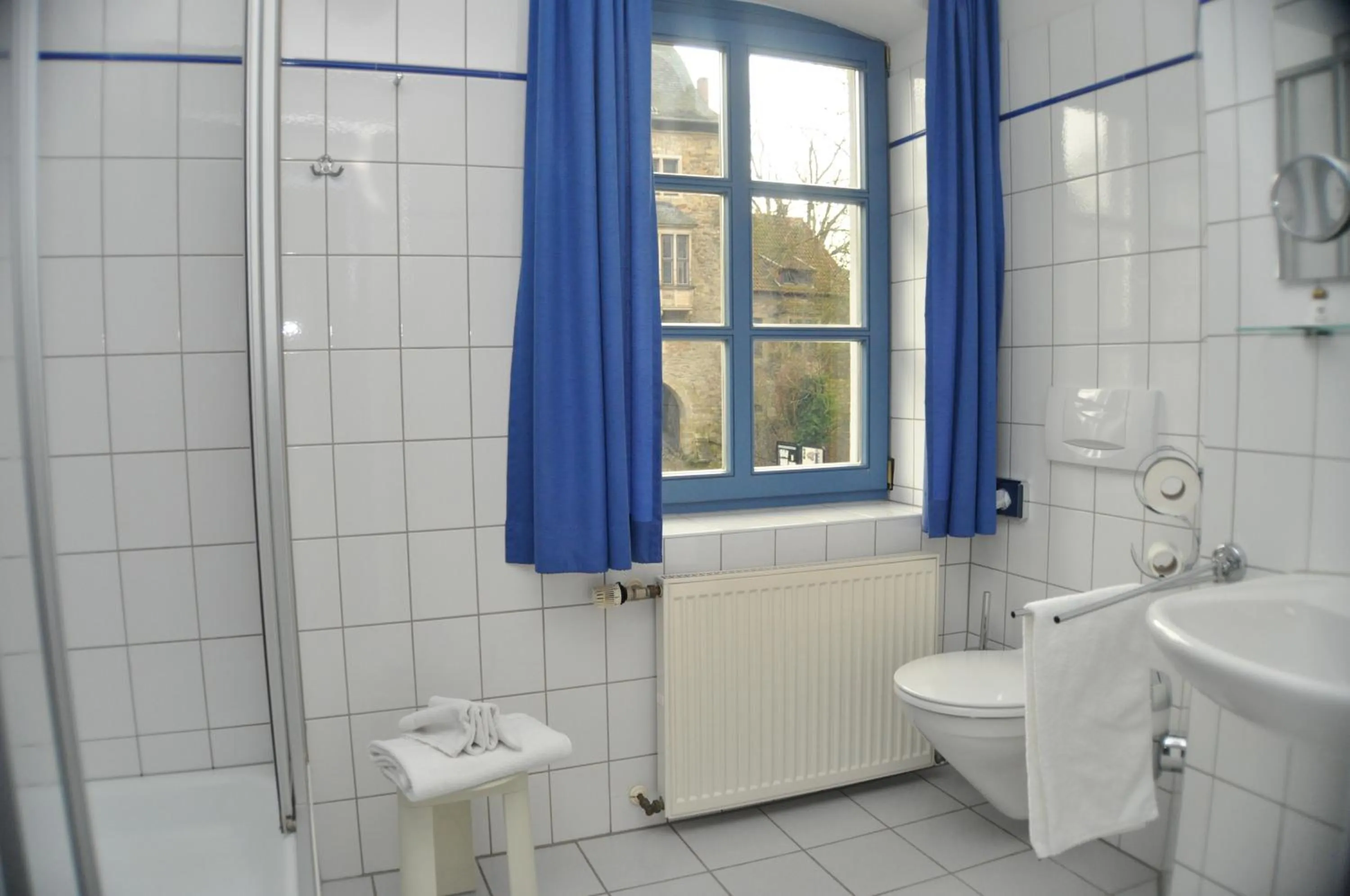 Shower in Hotel & Restaurant Schaumburger Ritter, Rinteln