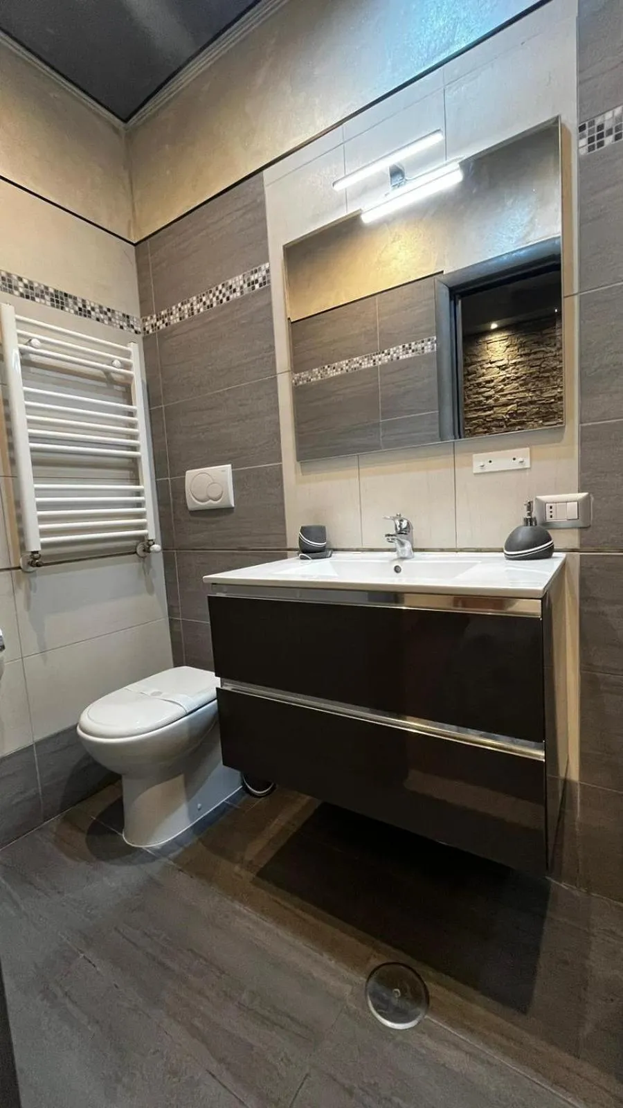 Toilet in Da Vinci