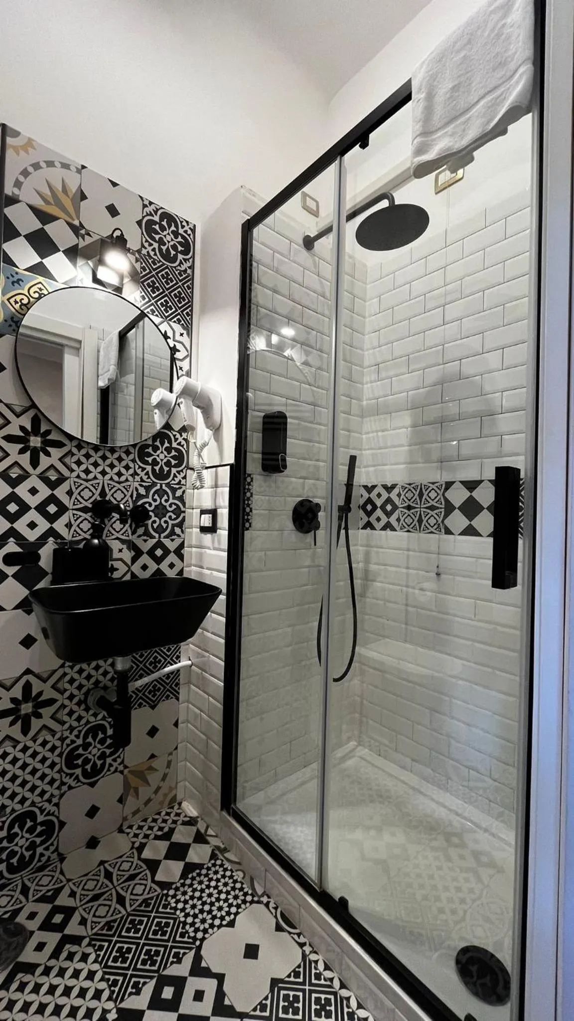 Shower in Da Vinci