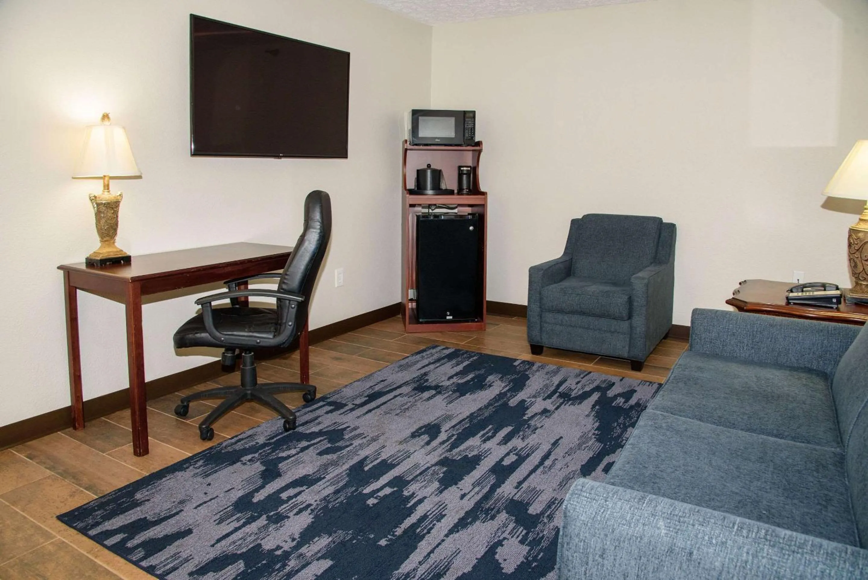 Bedroom in Quality Inn