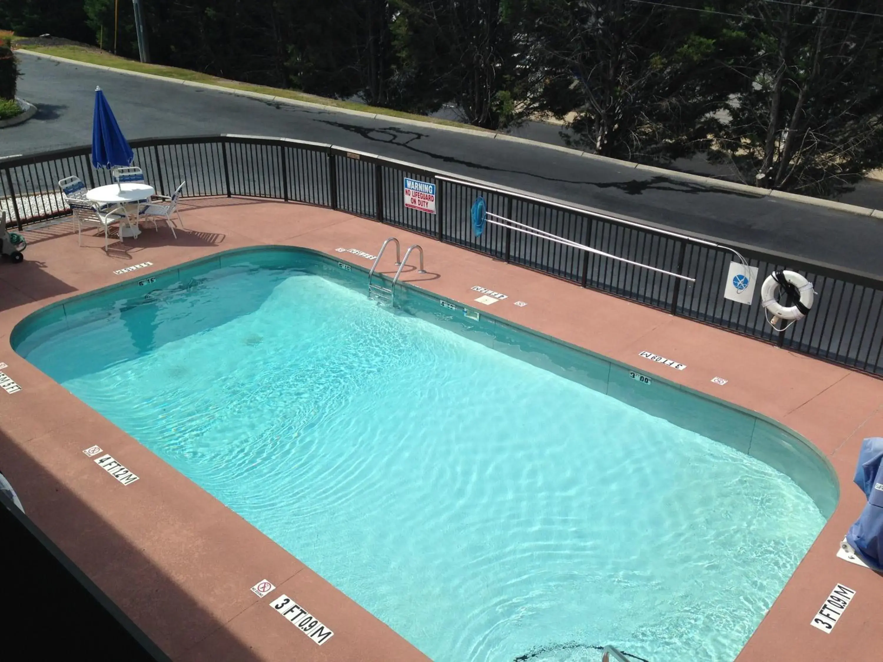 Swimming pool in Super 8 by Wyndham Calhoun Swimming pool in Super 8 by Wyndham Calhoun