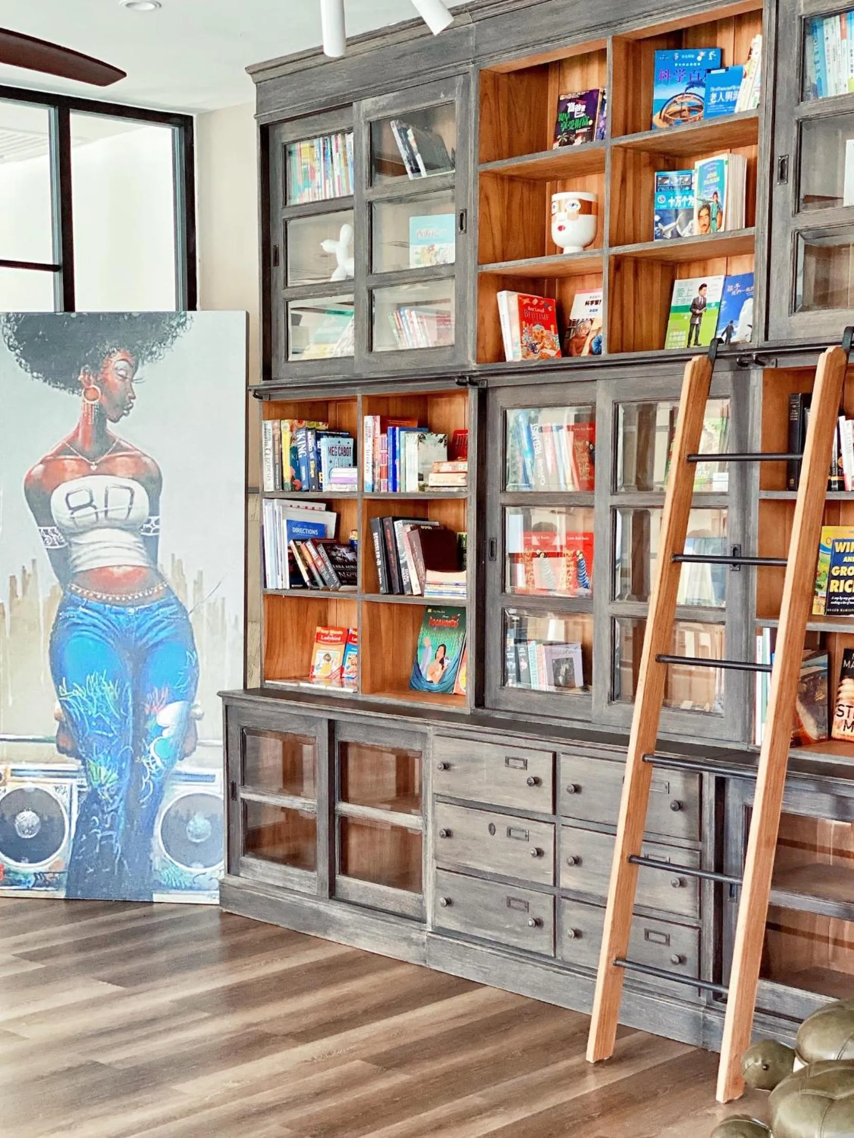 Library in La Villa Langkawi - Private Pool