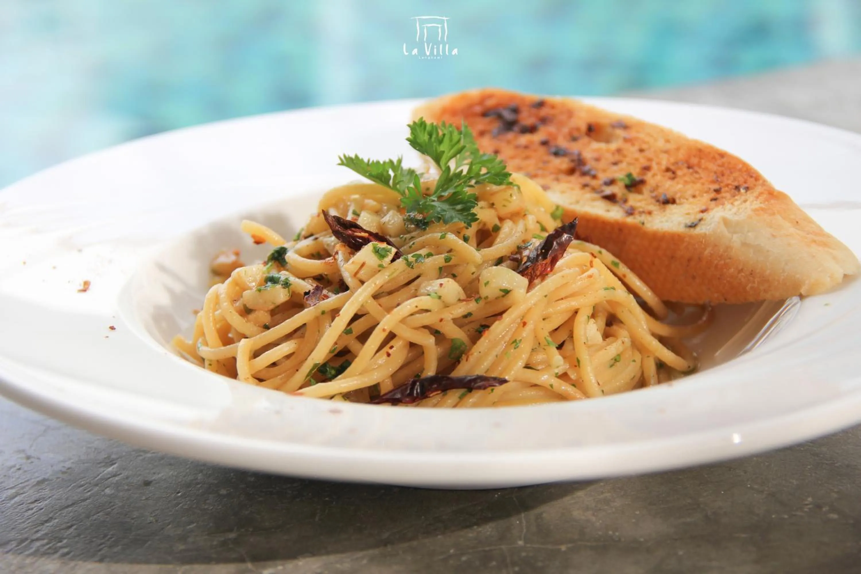 Restaurant/places to eat in La Villa Langkawi - Private Pool