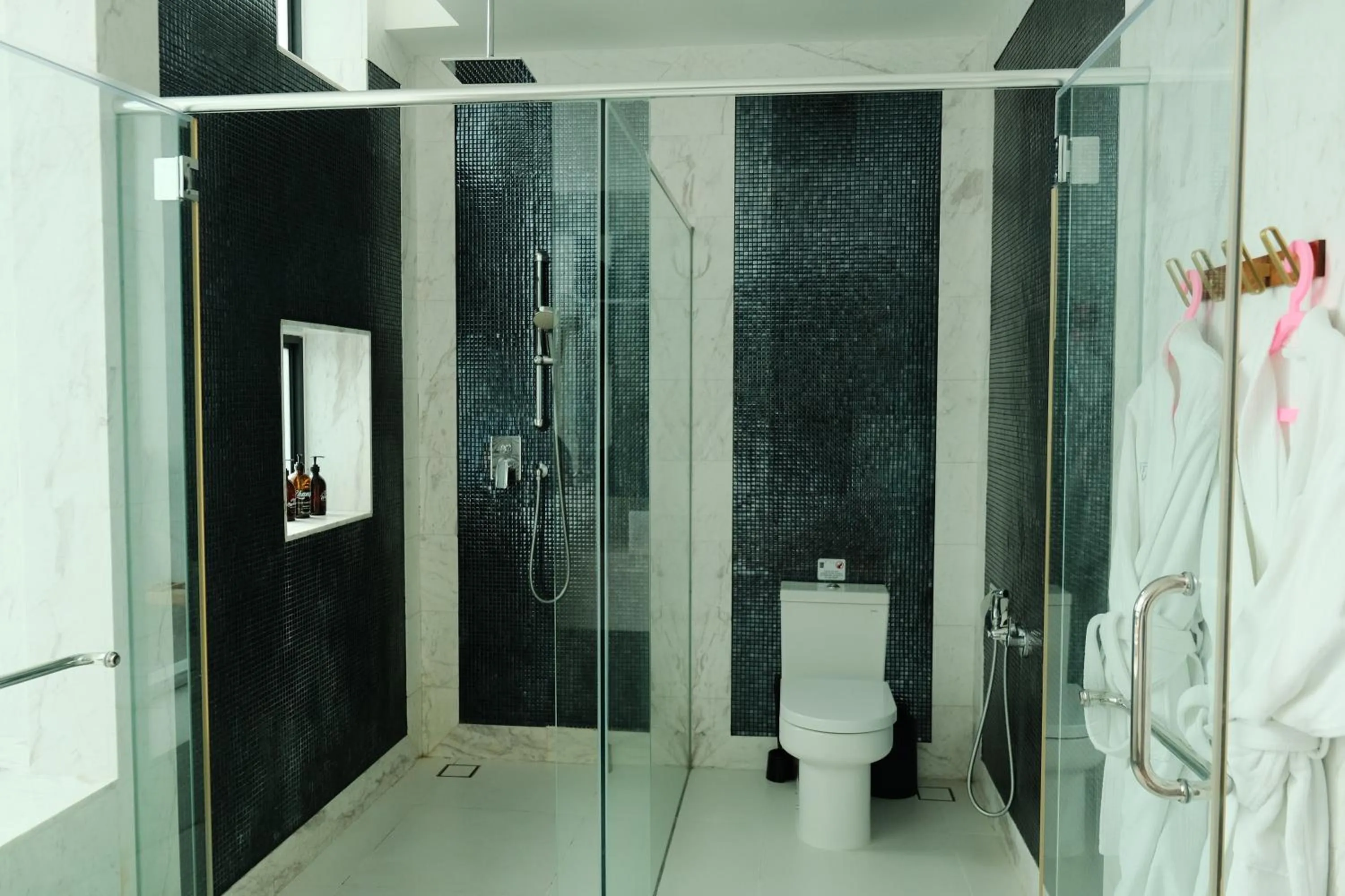 Shower in La Villa Langkawi - Private Pool