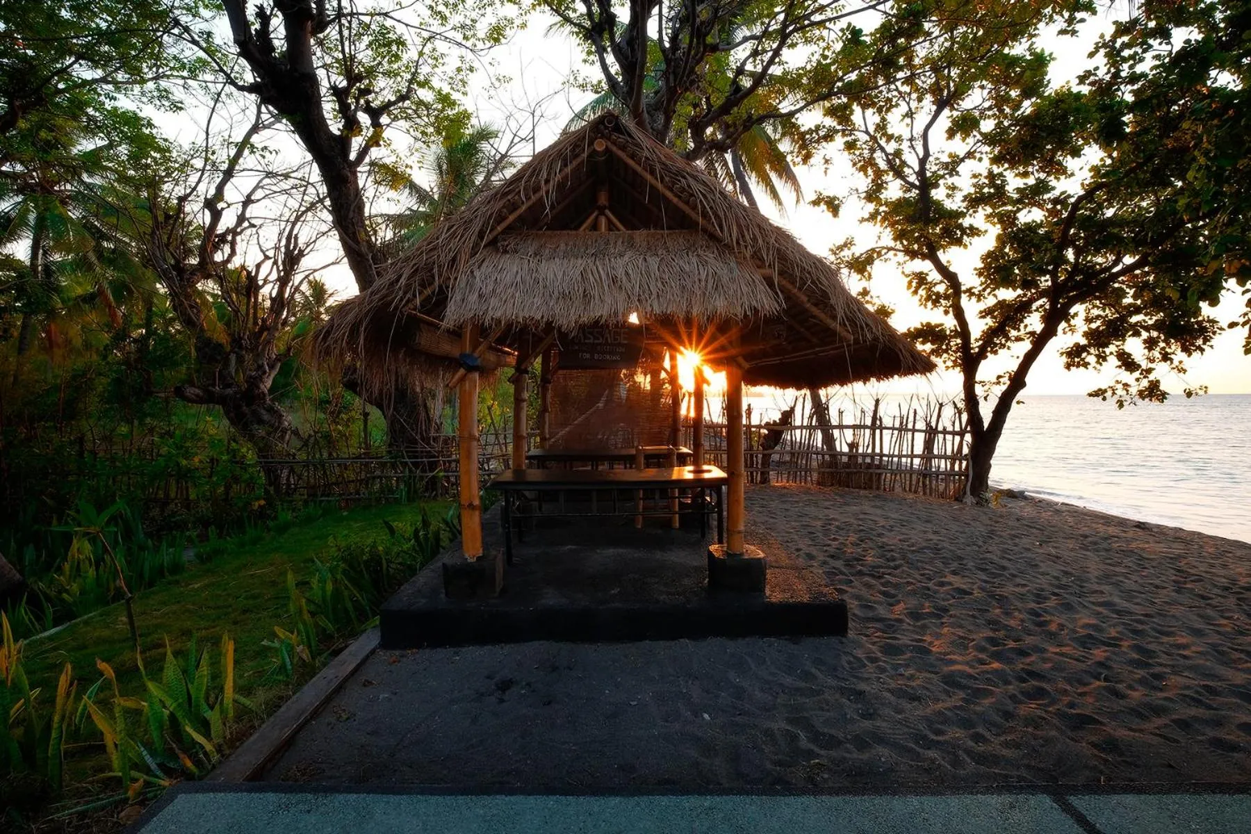 Massage in Rinjani Beach Eco Resort