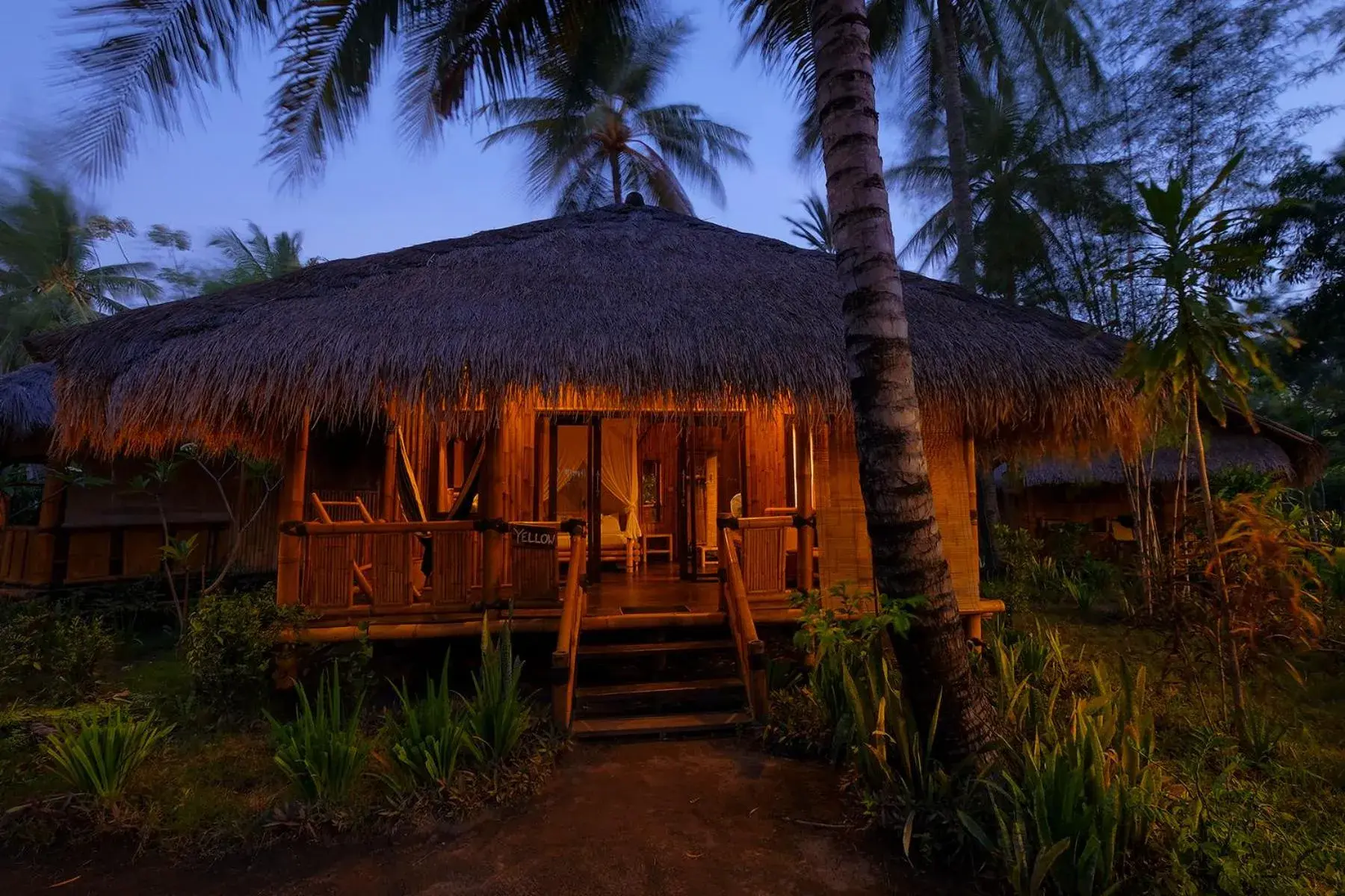 Bamboo Villa in Rinjani Beach Eco Resort Bamboo Villa in Rinjani Beach Eco Resort