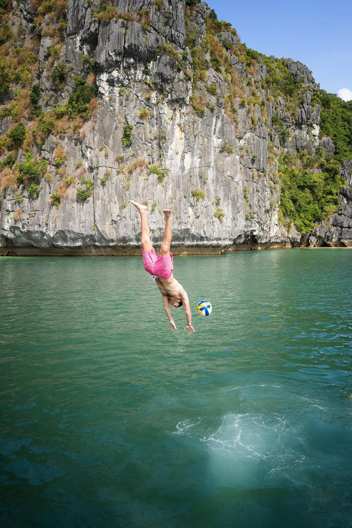 Activities in Halong Fantasea Cruise