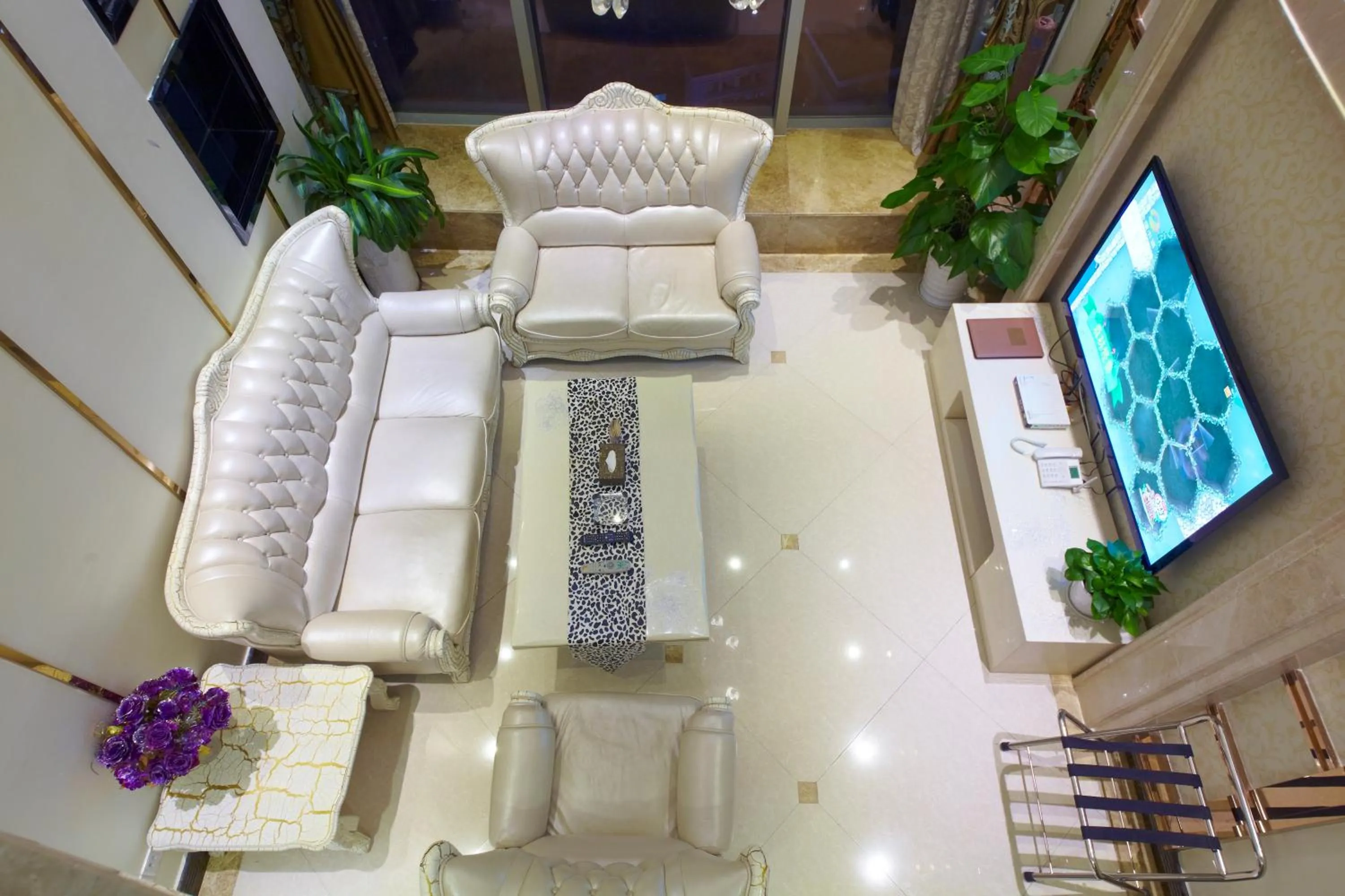 TV and multimedia in Louidon Mega Apartment Of Kam Rueng Plaza - Sunshine Apartment