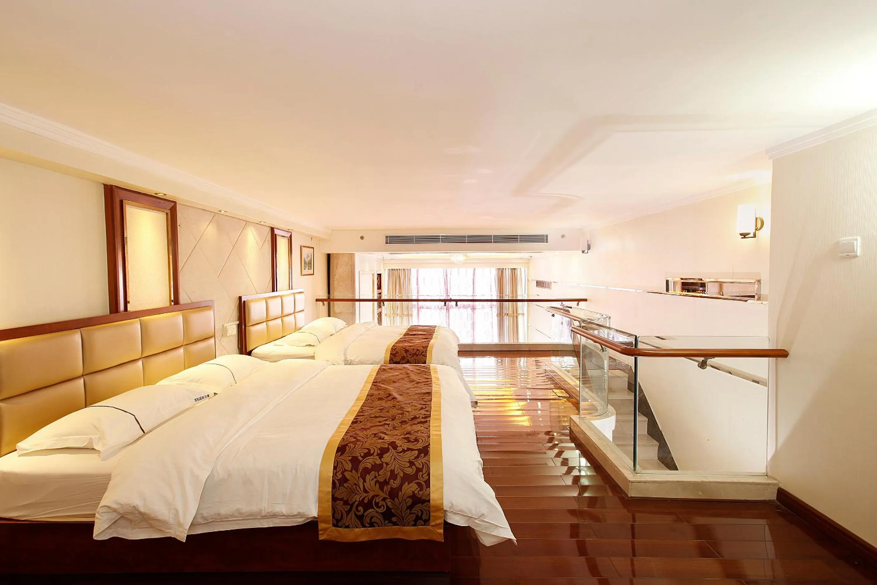 Photo of the whole room, Bed in Louidon Mega Apartment Of Kam Rueng Plaza - Sunshine Apartment