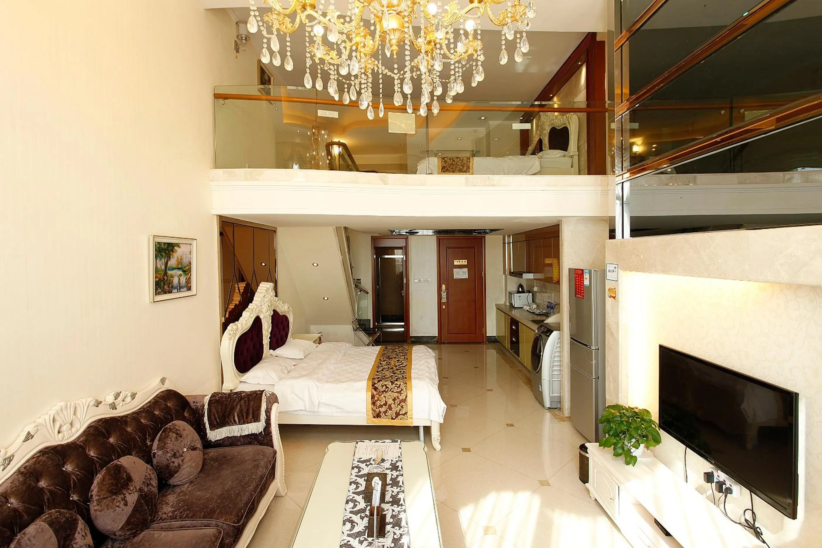 Photo of the whole room in Louidon Mega Apartment Of Kam Rueng Plaza - Sunshine Apartment