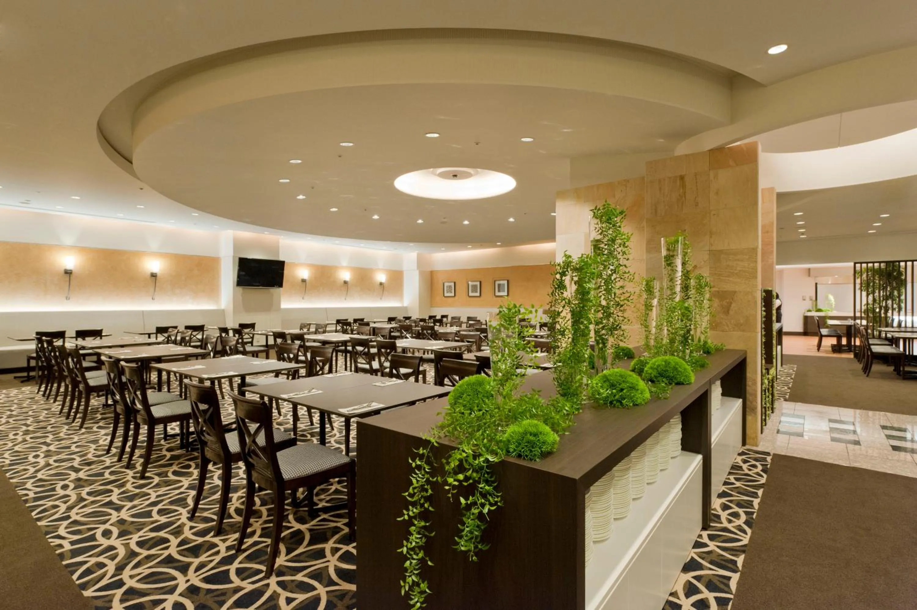 Restaurant/places to eat in Tobu Hotel Levant Tokyo