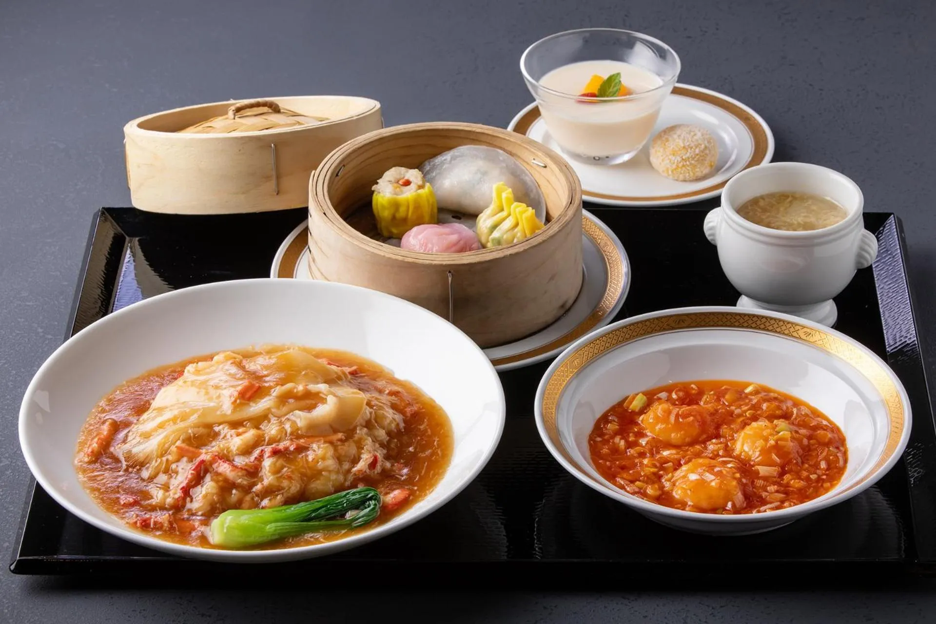 Restaurant/places to eat in Tobu Hotel Levant Tokyo