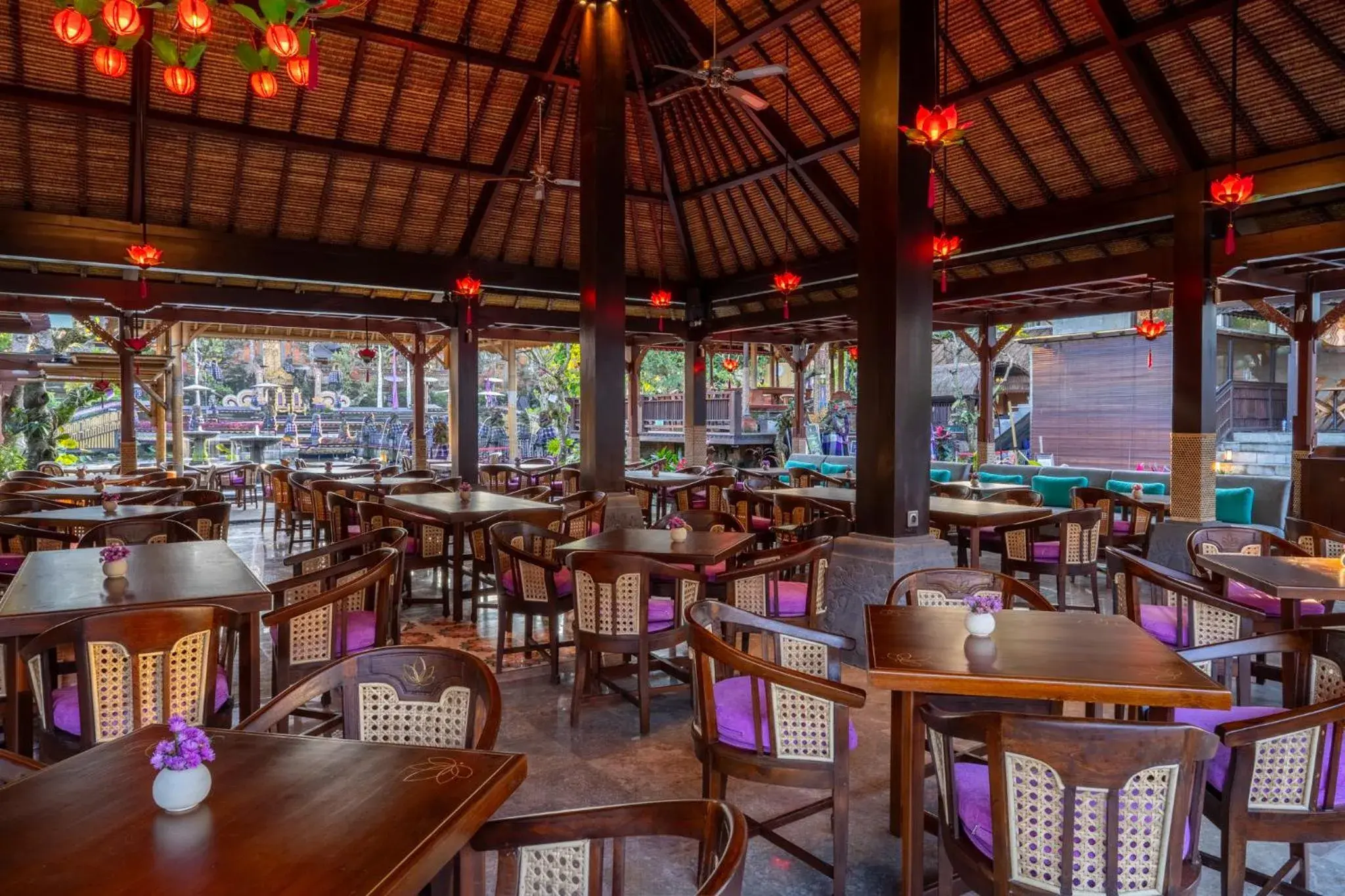 Restaurant/places to eat in Puri Saraswati Dijiwa Ubud Restaurant/places to eat in Puri Saraswati Dijiwa Ubud