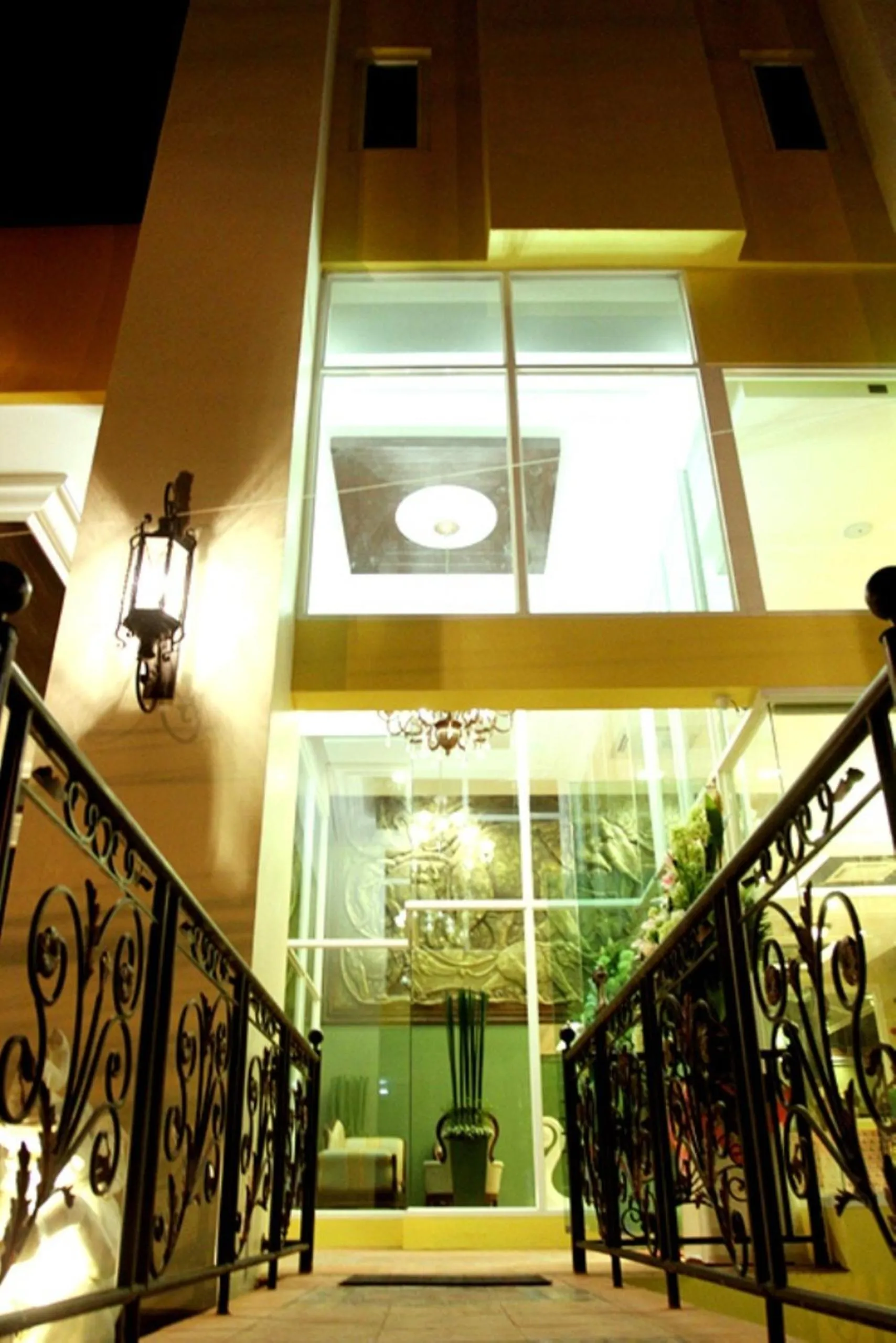 Decorative detail in Chour Palace Hotel