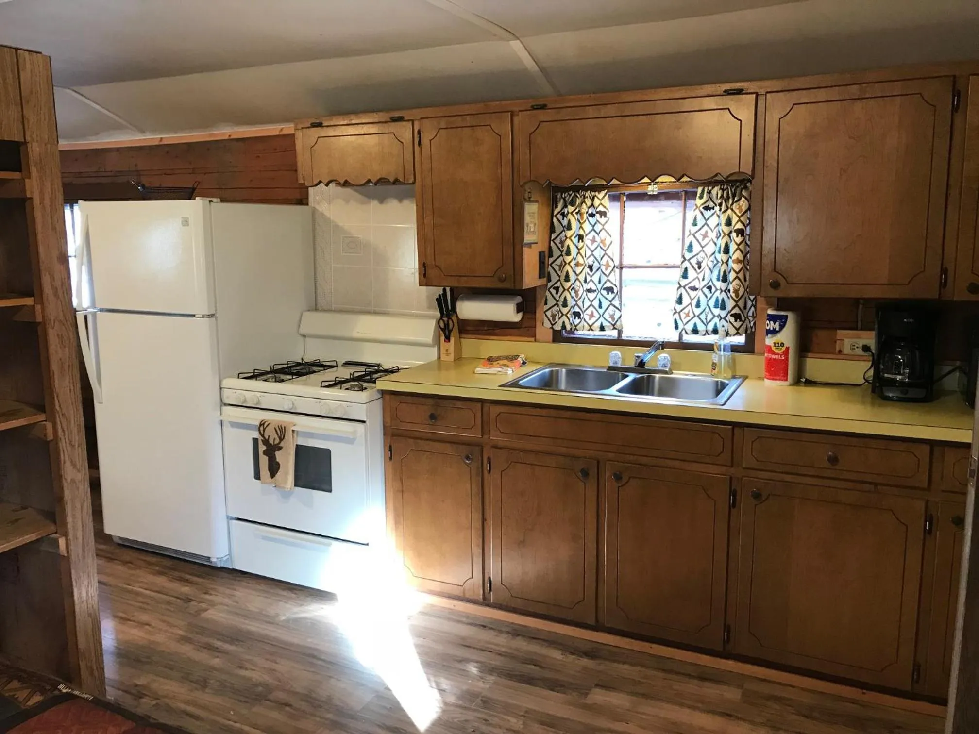 Grandview Cabins & RV Resort