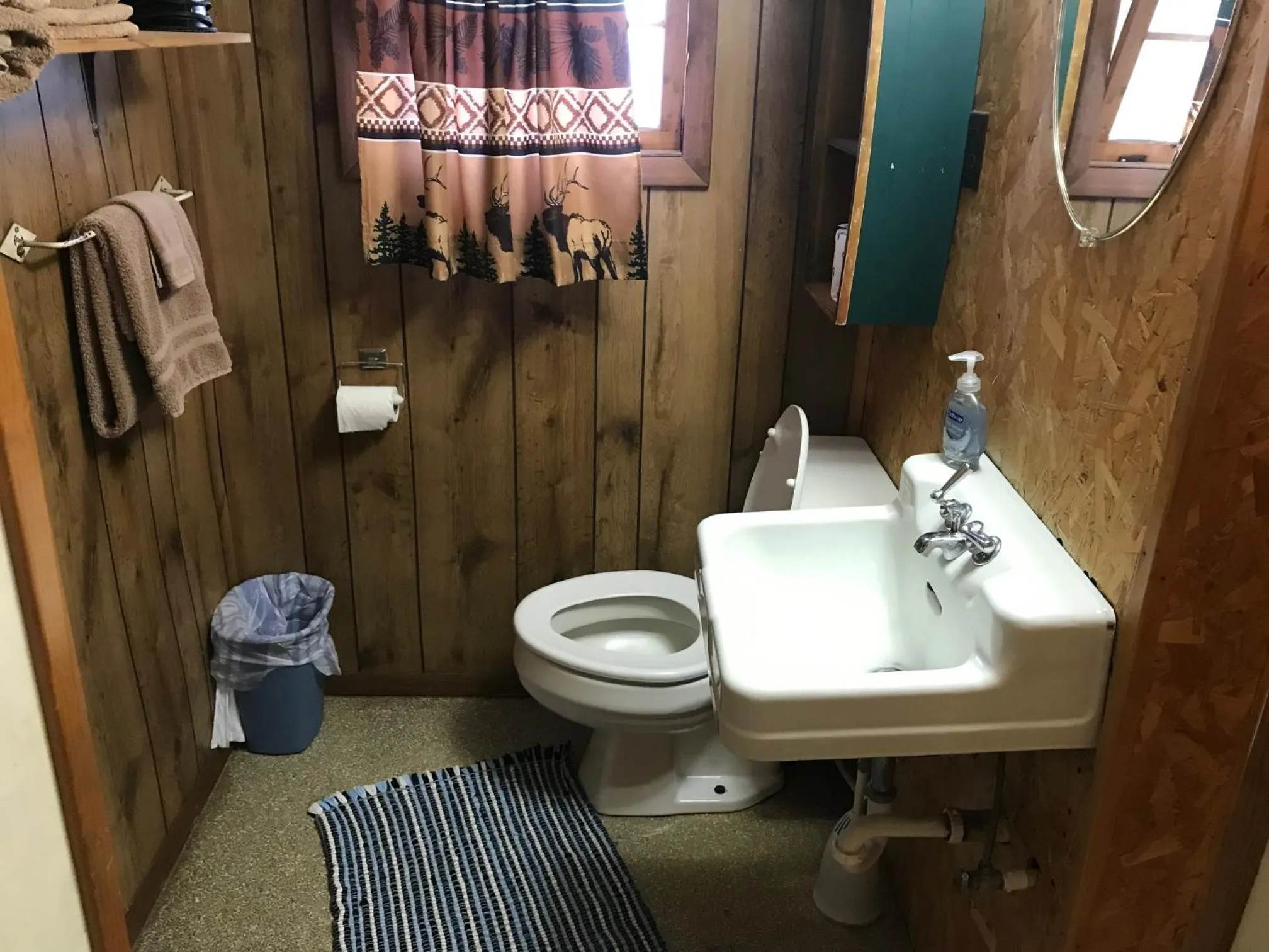 Grandview Cabins & RV Resort