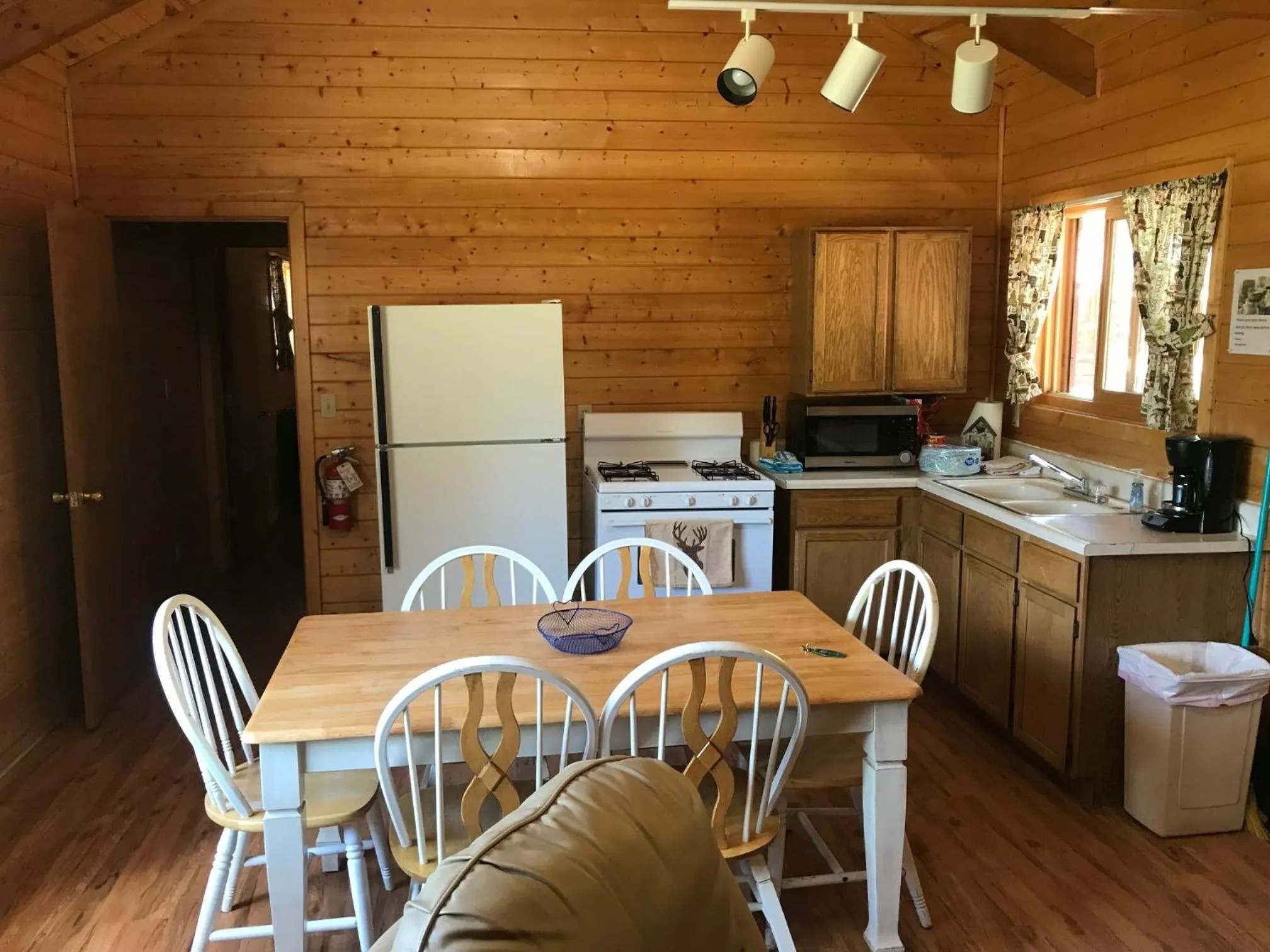 Grandview Cabins & RV Resort