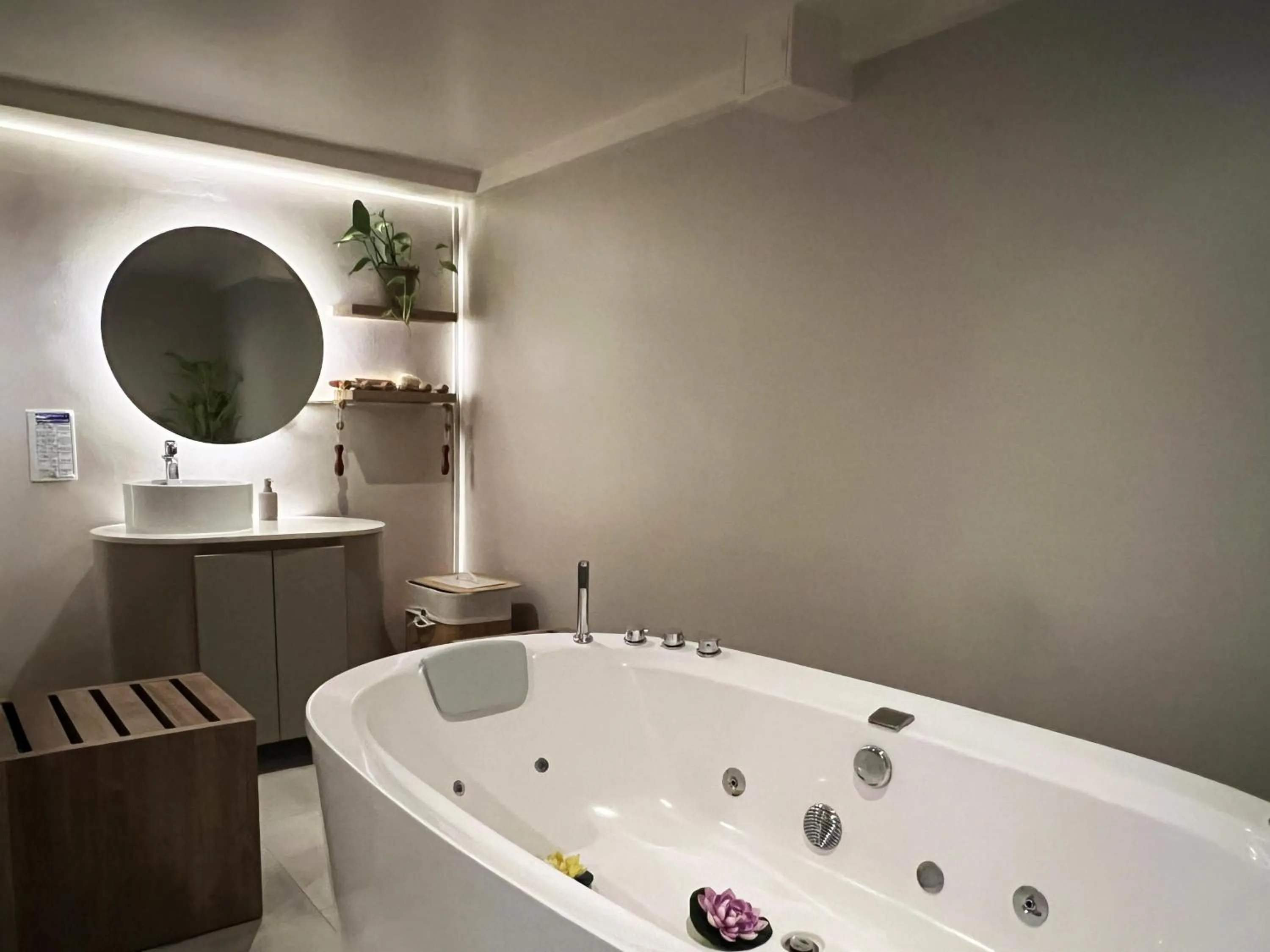 Spa and wellness centre/facilities in York Medellin, Curio Collection by Hilton